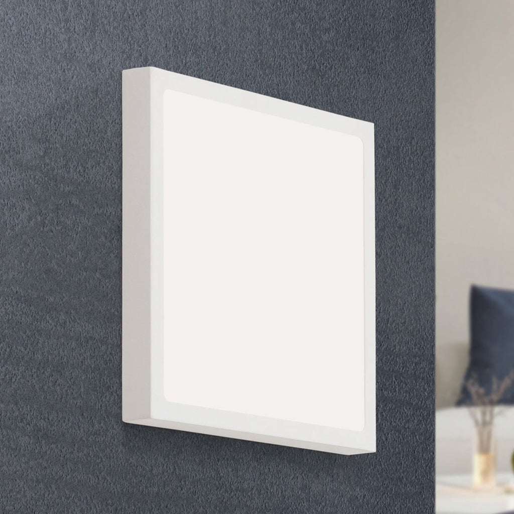 LED vegglampe Vika kvadratisk hvit aluminium 23x23 cm bakside