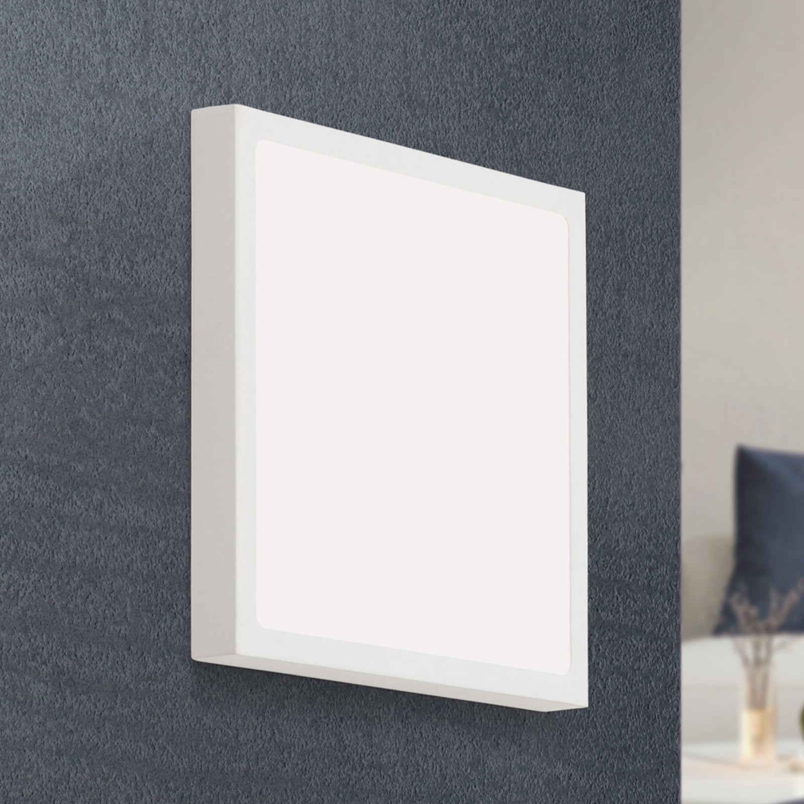 LED vegglampe Vika kvadratisk hvit aluminium 23x23 cm bakside