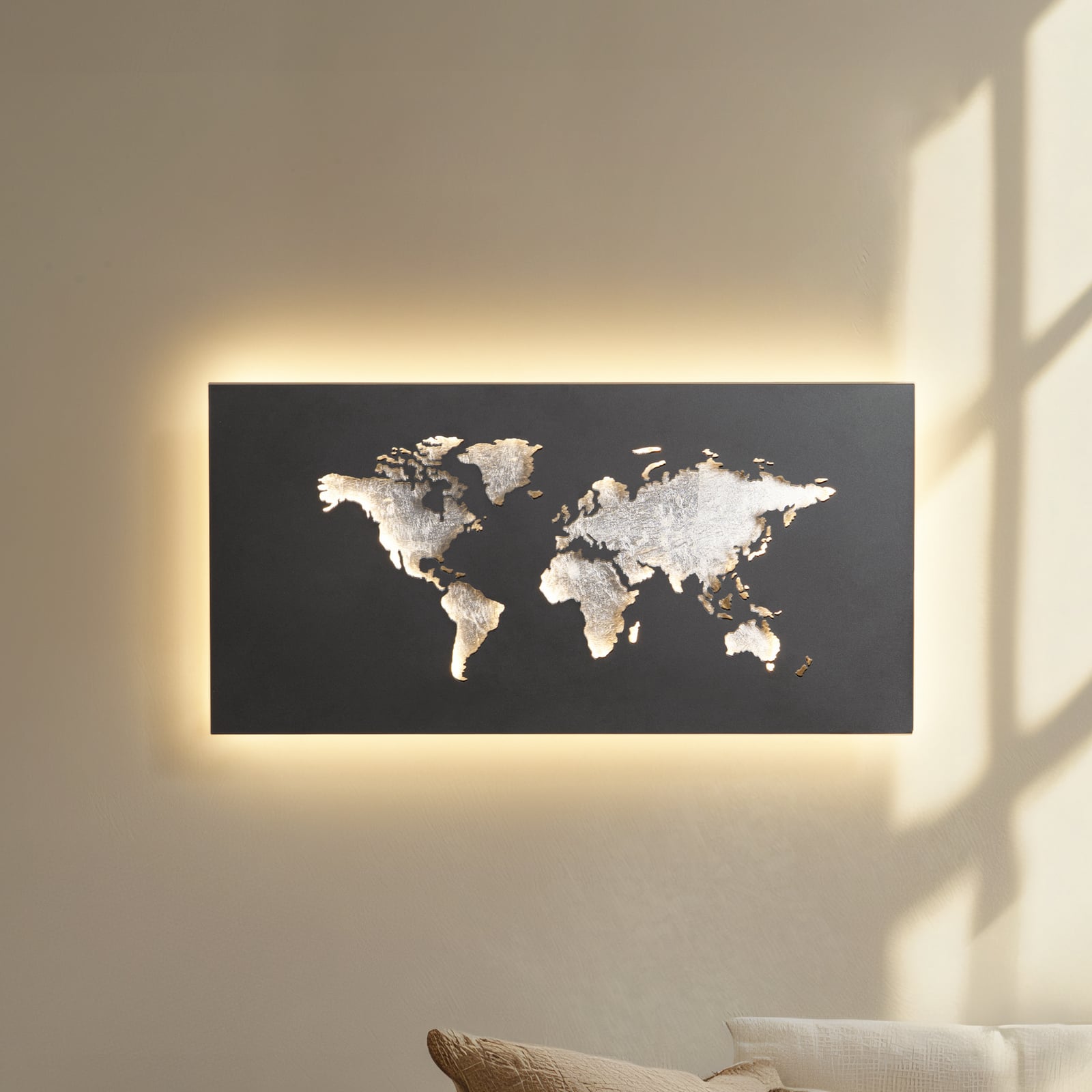 LED vegglampe World verdenskart antrasitt/sølv forfra