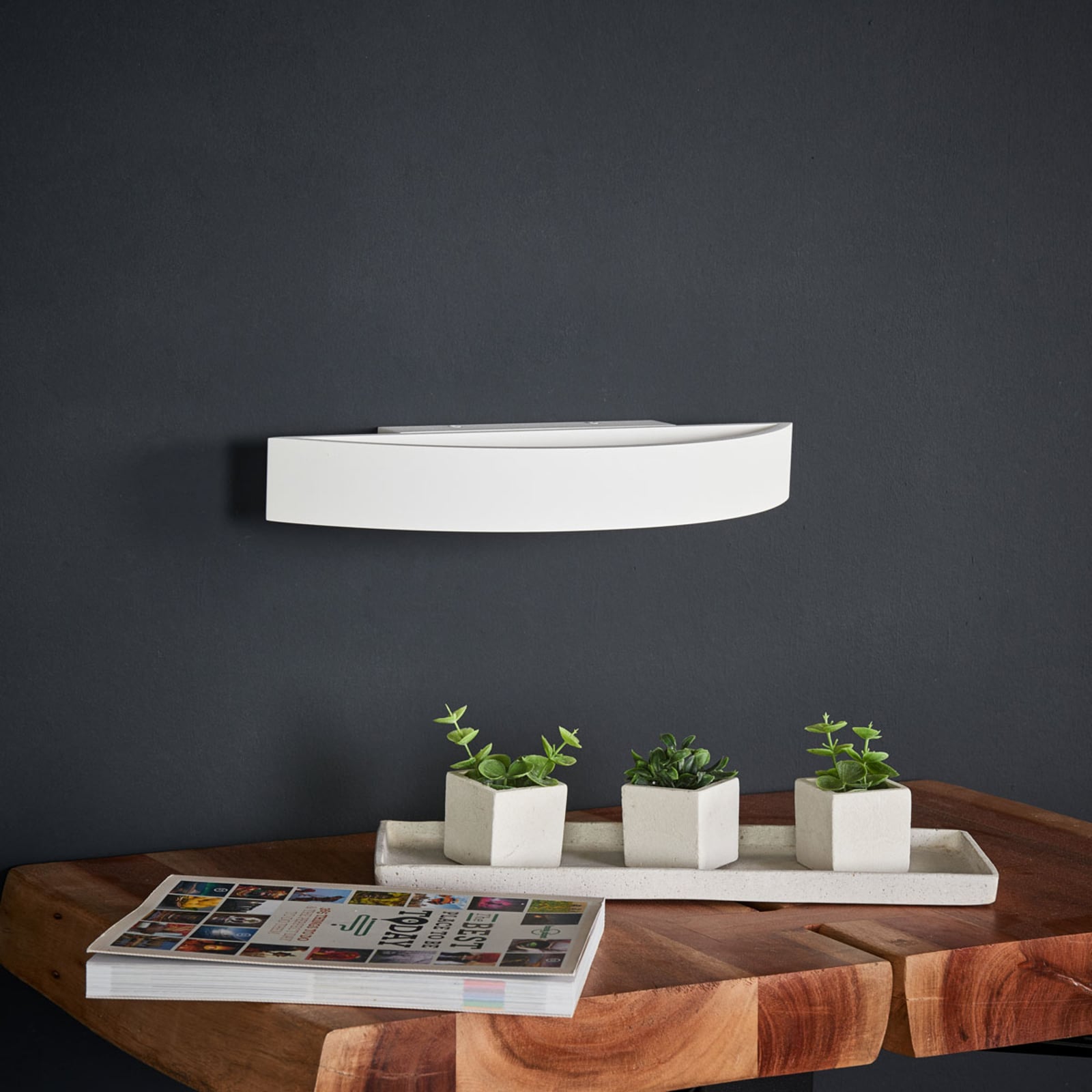 LED-vegglampe Yona matt hvit 37,5 cm varmhvit detalj