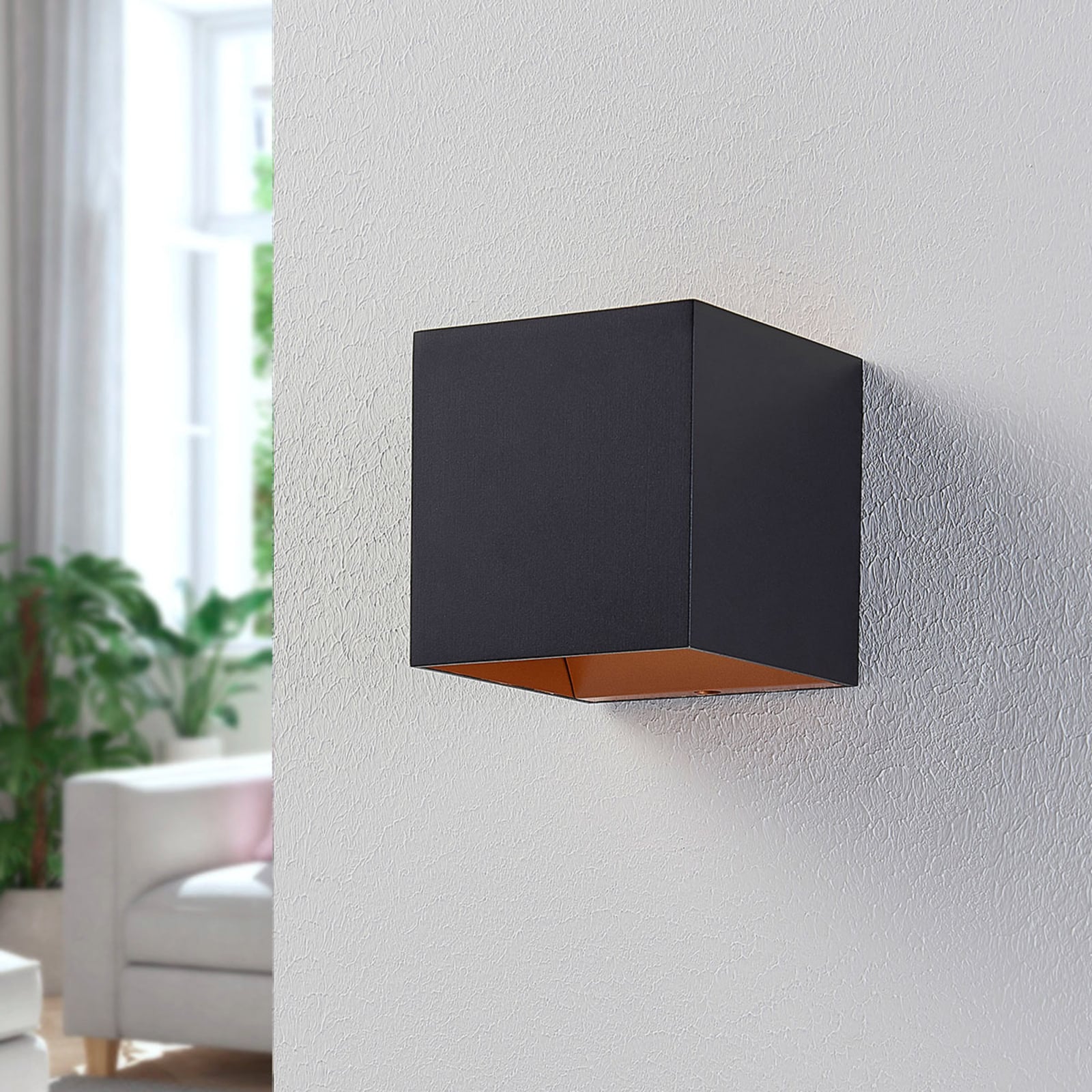 Bakside av LED vegglampe Zuzana firkantet svart aluminium 10 cm