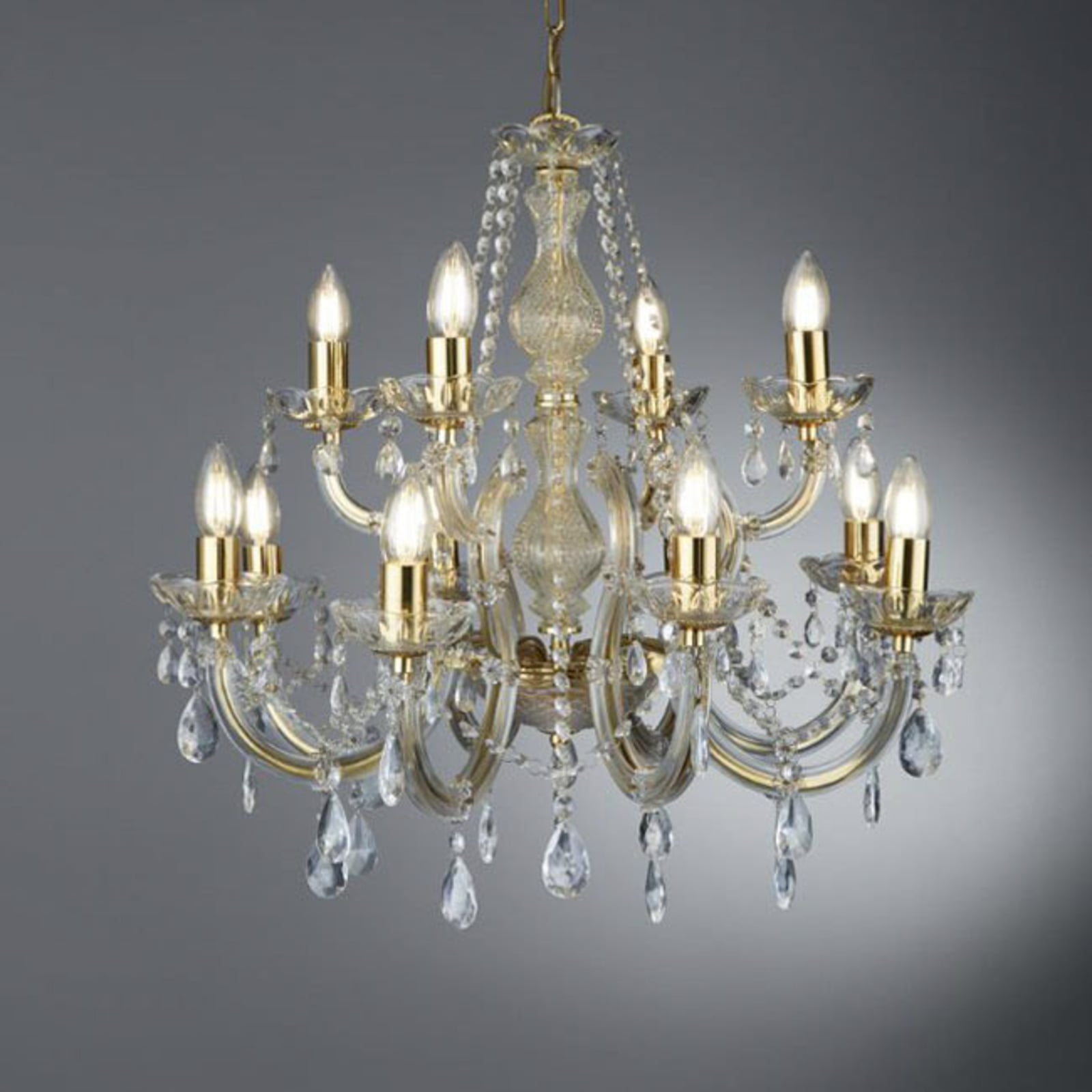 Detalj av Lysekrone Marie Therese messing akrylglass