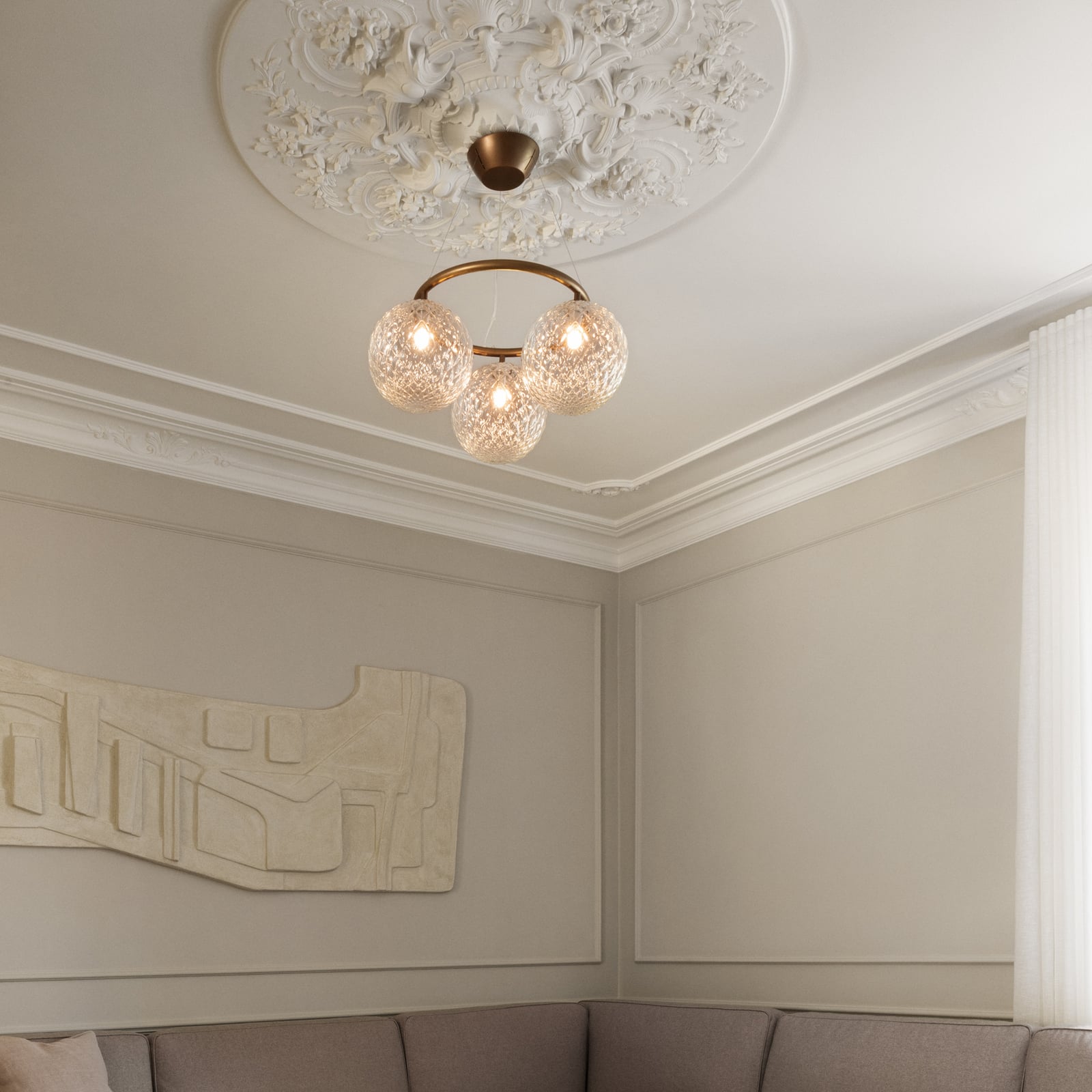 Lysekrone Miira 3 Circular bronse klart glass detalj av metall og glass