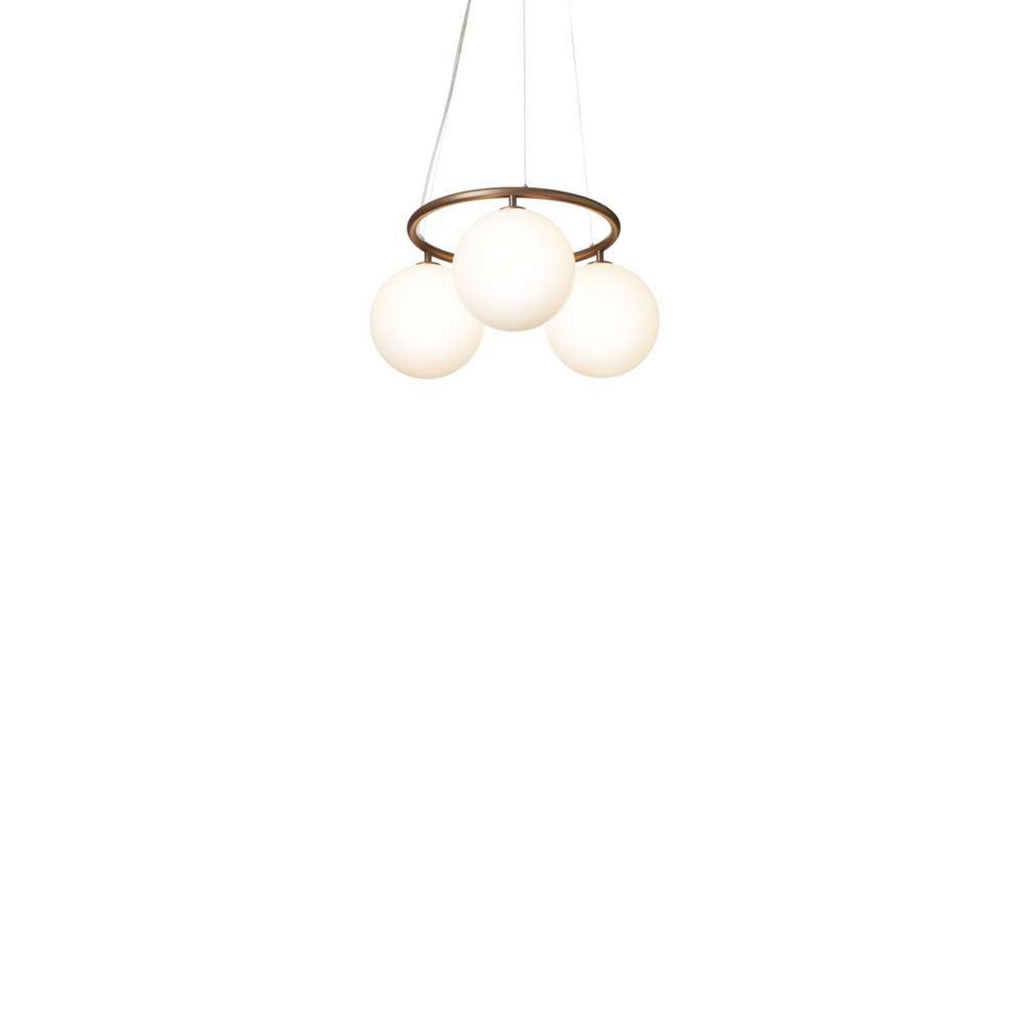 Lysekrone Miira 3 Circular opalglass dimbar bronse montert i rom