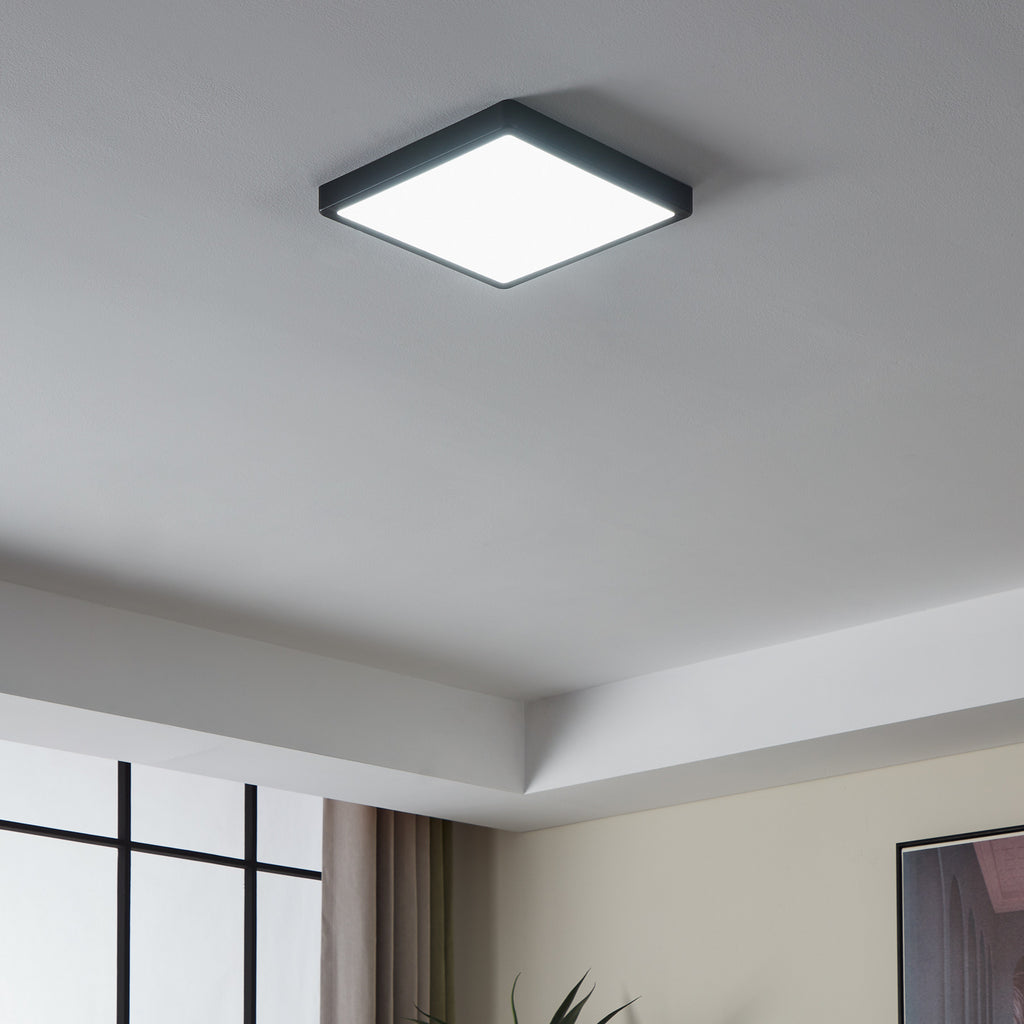 Montert LED taklampe Fueva-Z smart Zigbee svart i rom