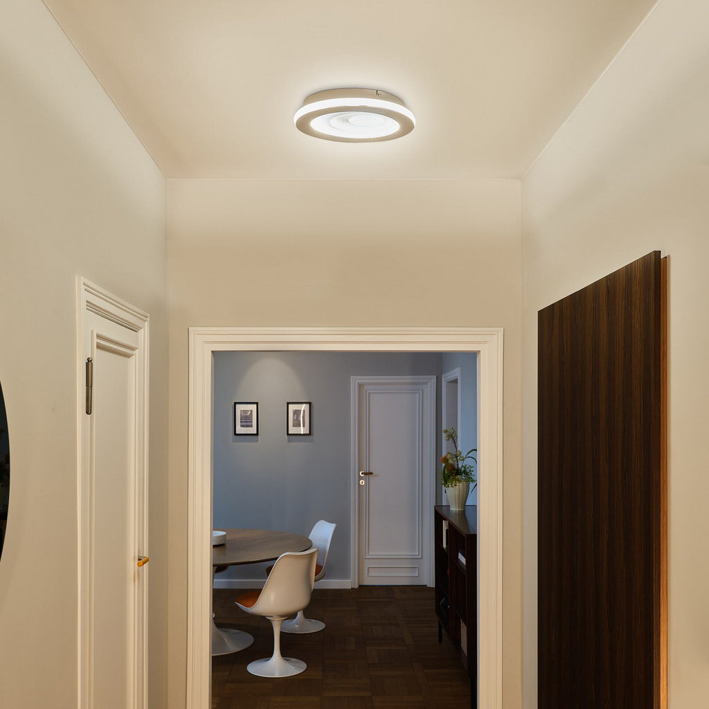 Nærbilde av LED taklampe ORBIS SPIRAL oval hvit
