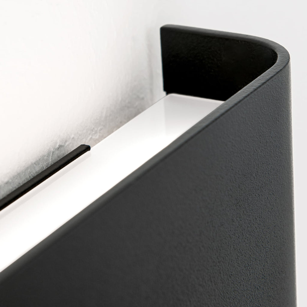 Nærbilde av LED-vegglampe Accent opp og ned svart 41 cm 14W materiale
