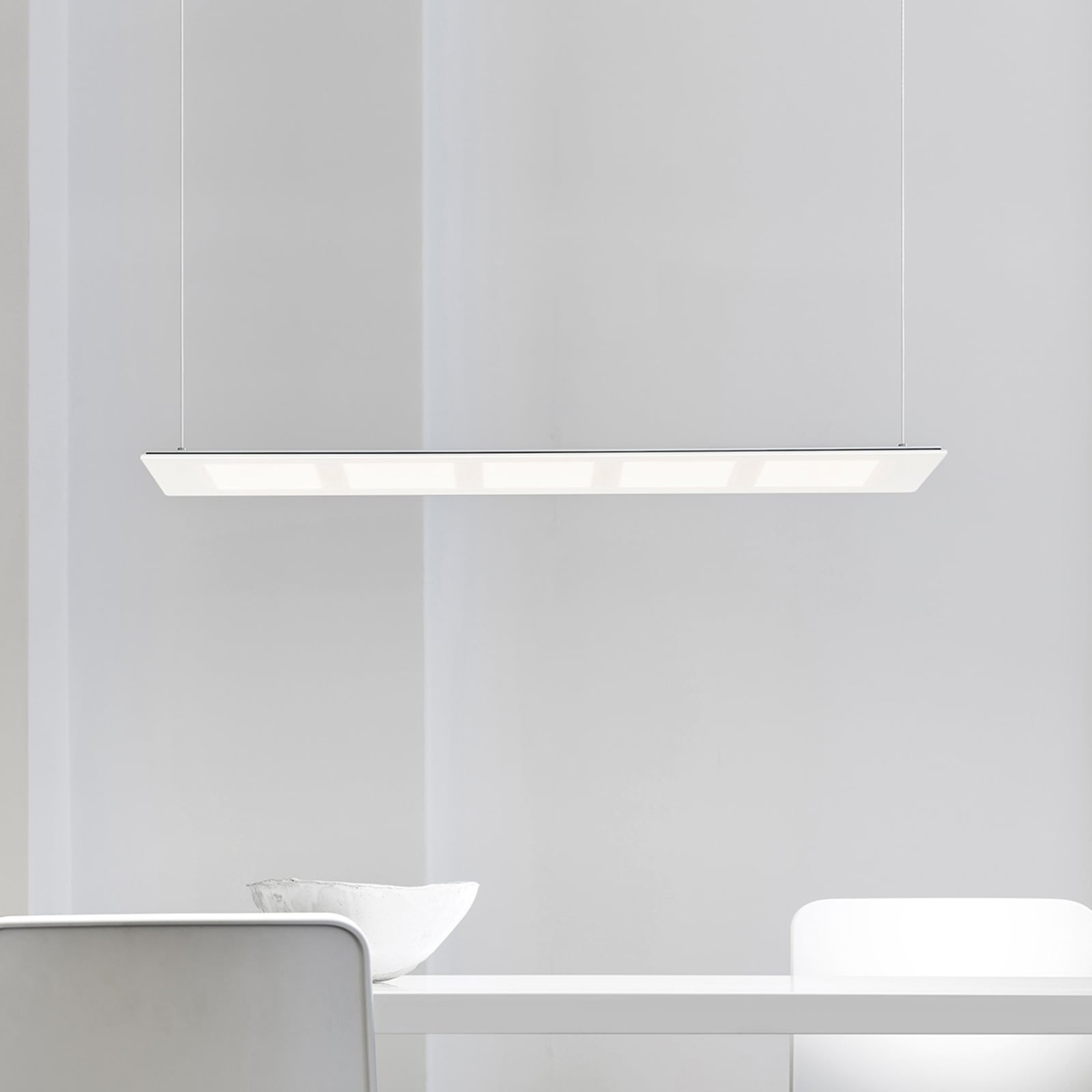 OLED pendellampe flat dimbar hvit glass 73 cm forfra