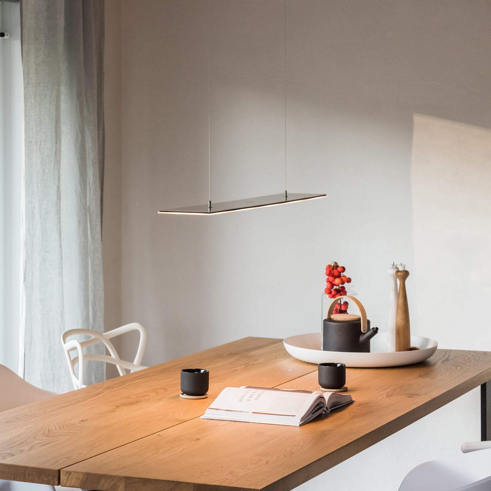 OLED pendellampe One s5L glass dimbar 96 cm hvit/svart bakside