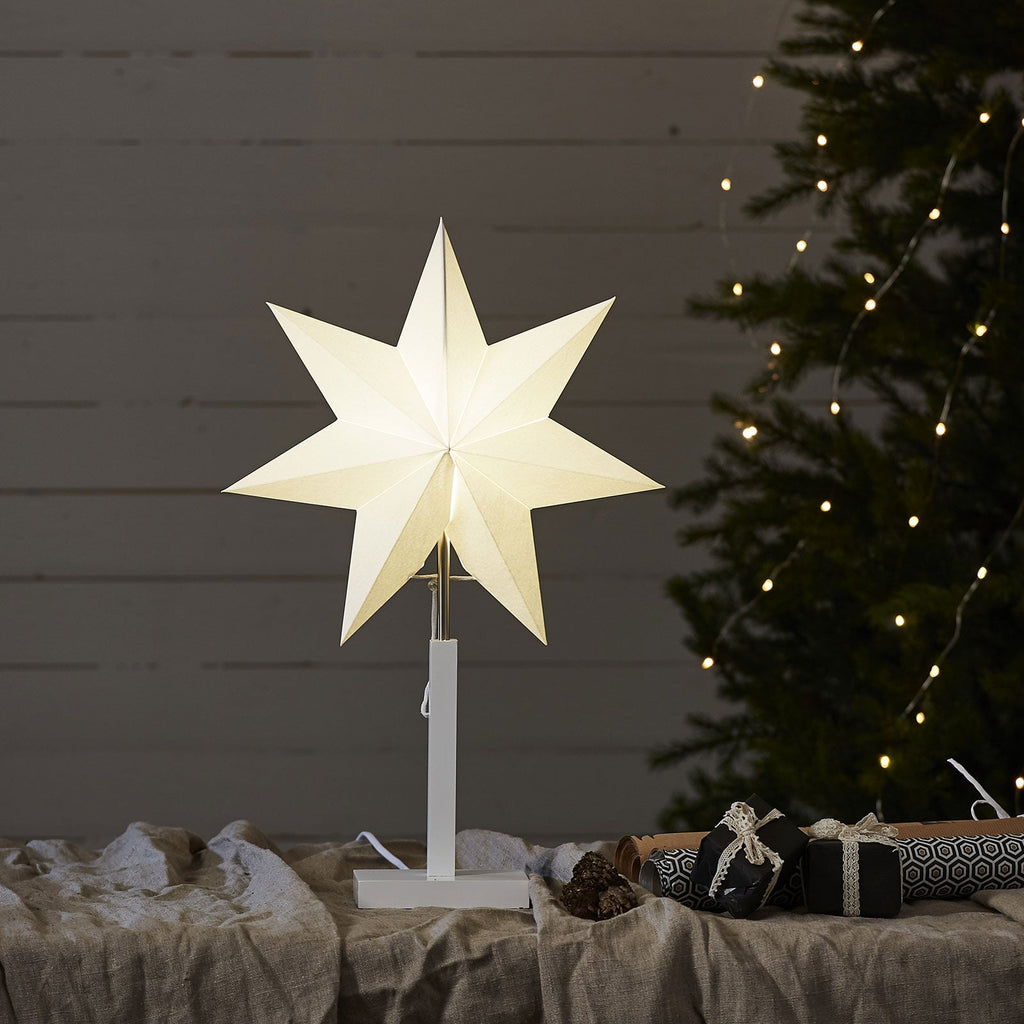 Papirstjerne Karo på trefot beige høyde 55 cm E14 bakside