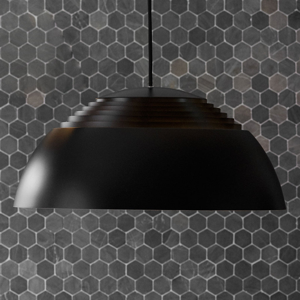 Pendellampe AJ Royal LED aluminium Ø50 cm dimbar svart forfra