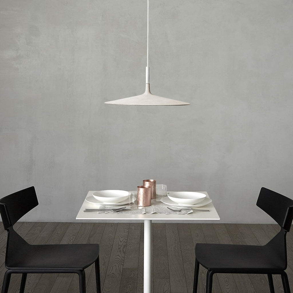 Pendellampe Aplomb large LED betong dimbar hvit Ø45 cm forfra