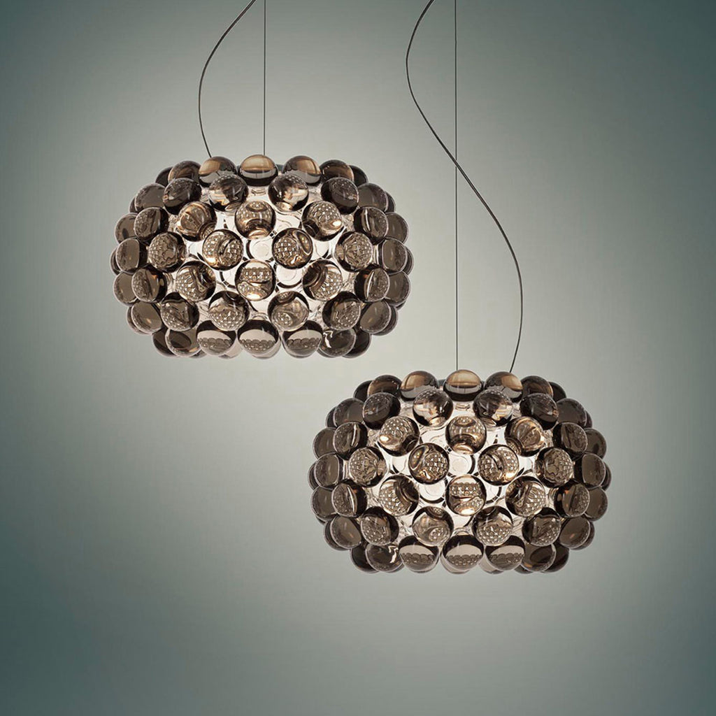 Pendellampe Caboche Plus piccola LED Ø31 cm røykgrå detalj av lampeskjerm