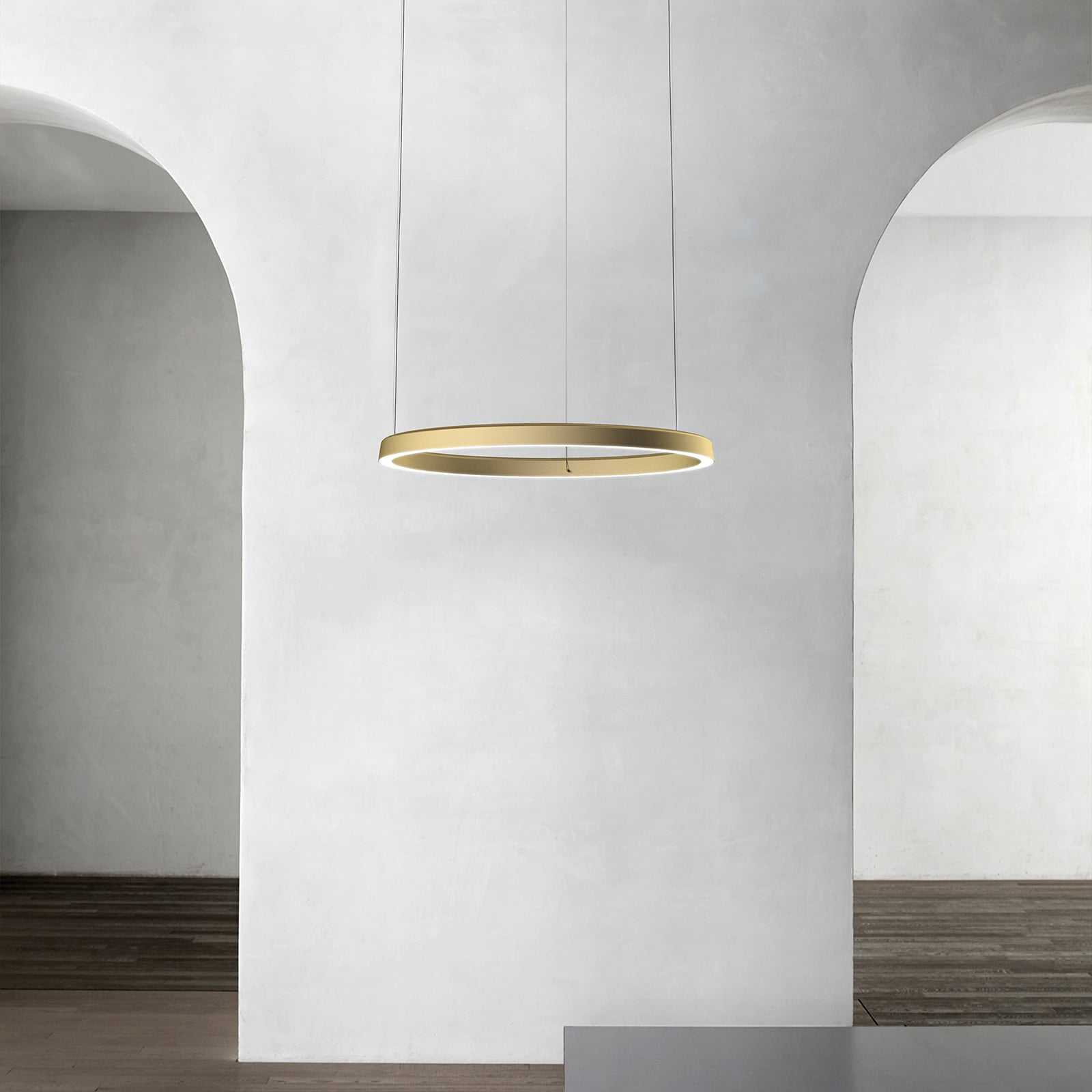 Pendellampe Compendium Circle LED dimbar messing Ø72 cm detalj