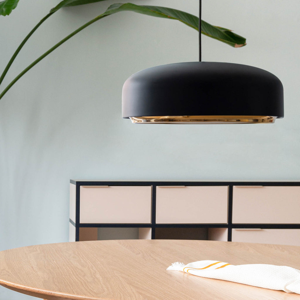 Montert Pendellampe Hazel LED svart/messing i rom