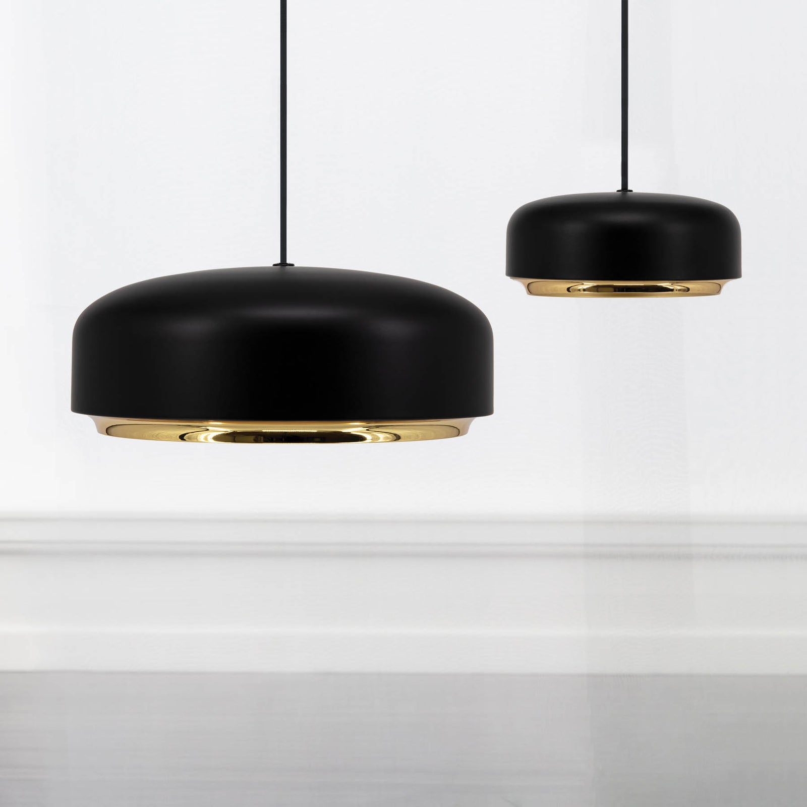 Pendellampe Hazel LED svart/messing med dimmer