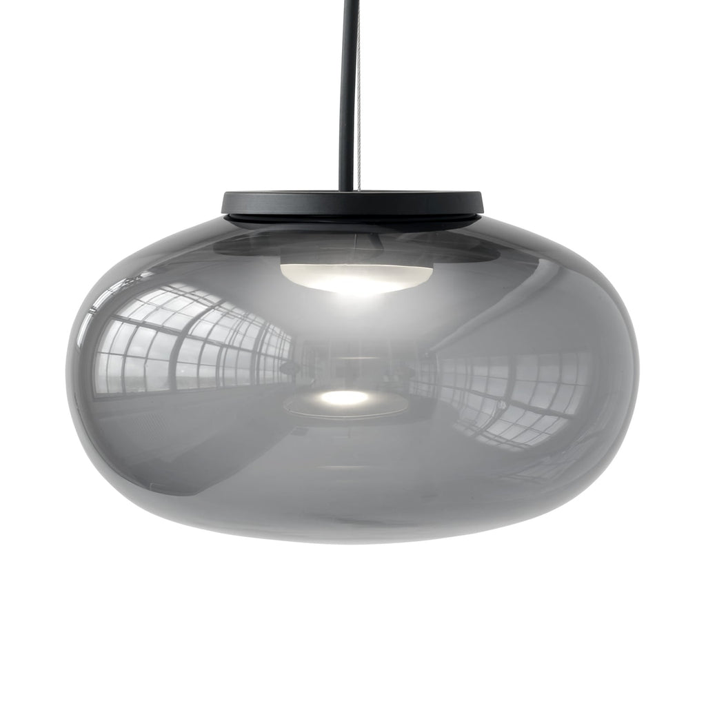 Pendellampe Karl-Johan Small røykgrå glass Ø23 cm detalj