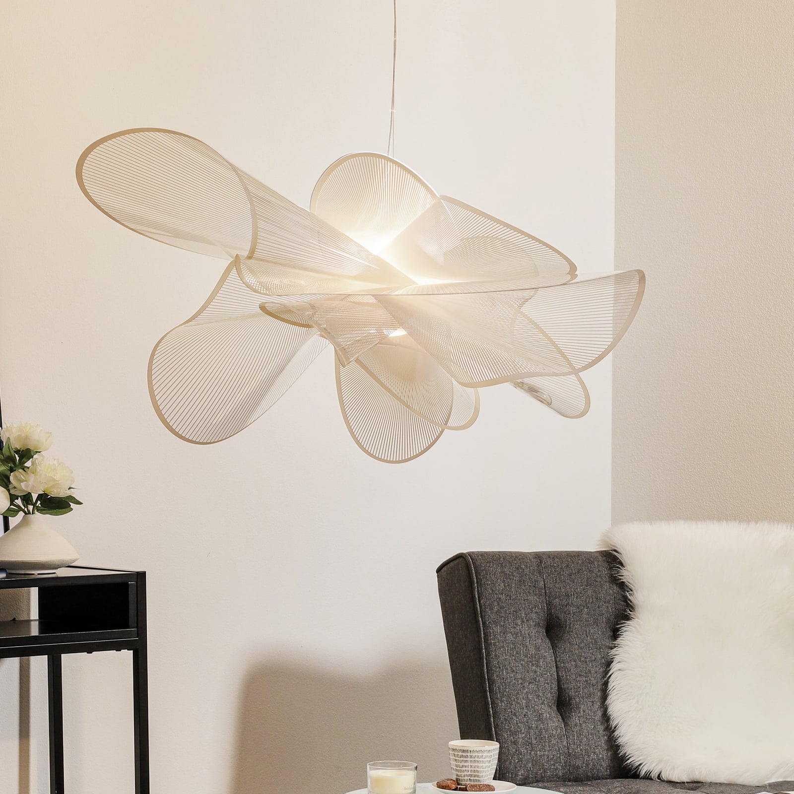 Pendellampe La Belle Étoile LED dimbar hvit Ø90 cm forfra