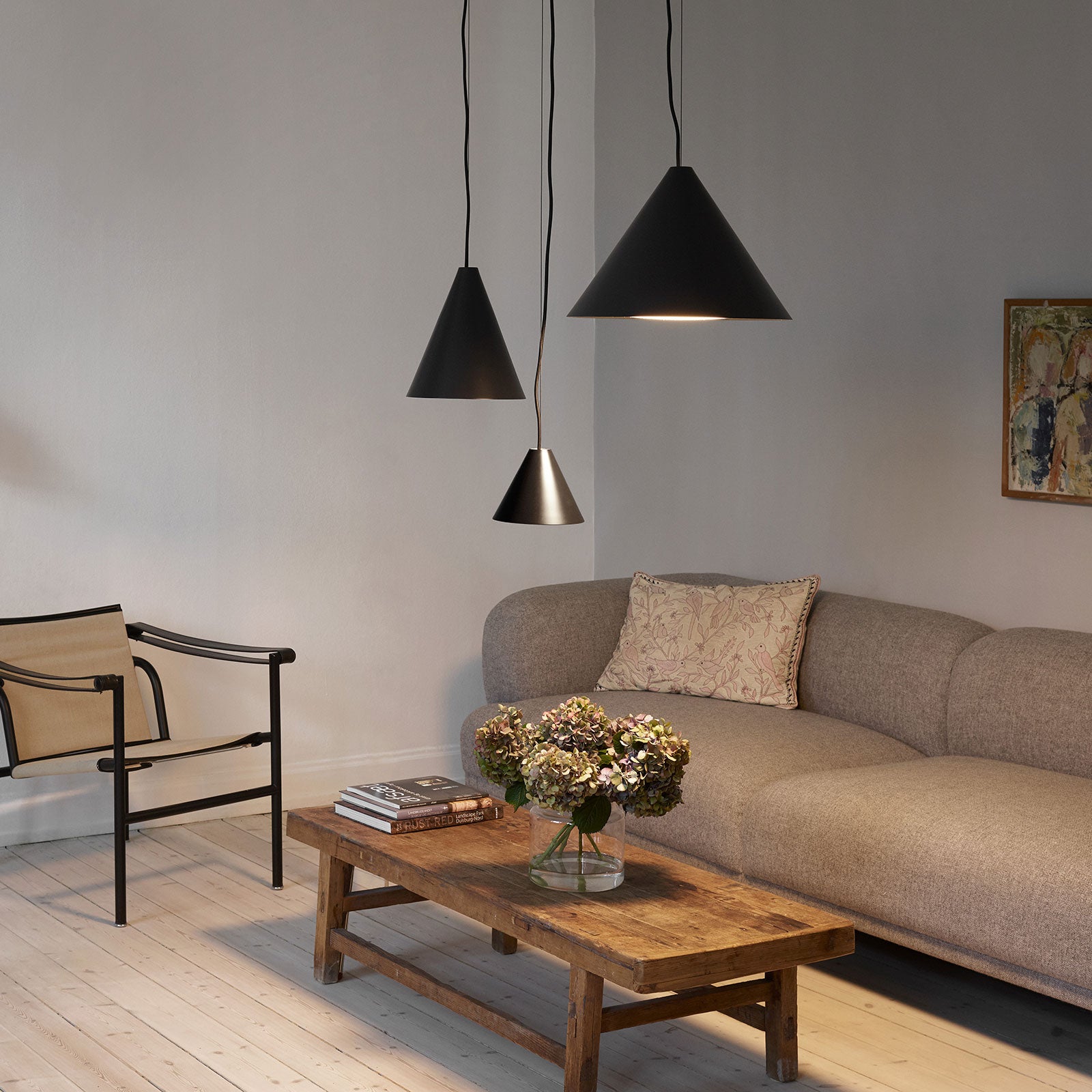 Pendellampe LED Keglen dimbar svart Ø17,5 cm detalj