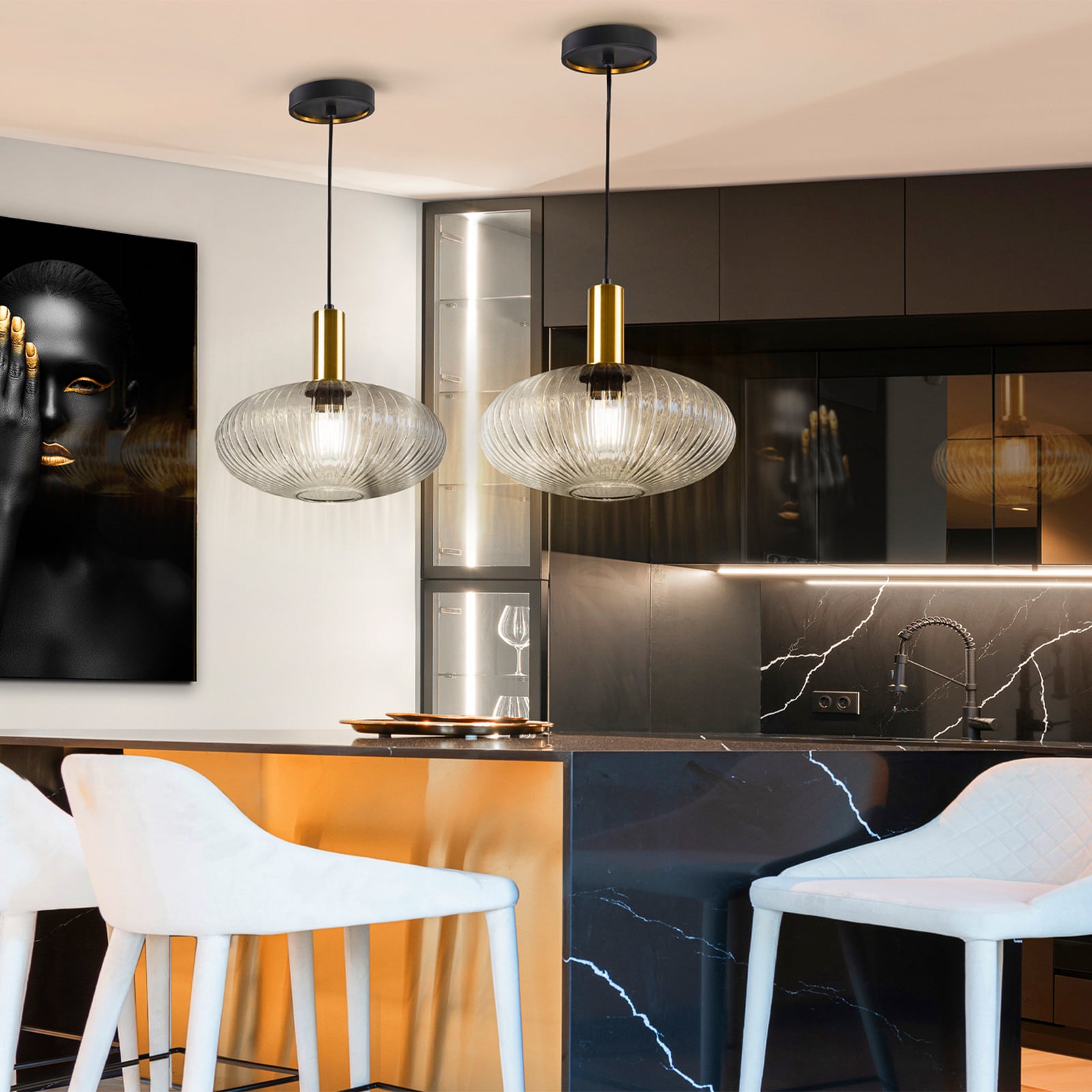 Pendellampe Norma glass klar/svart detalj av glasskjerm