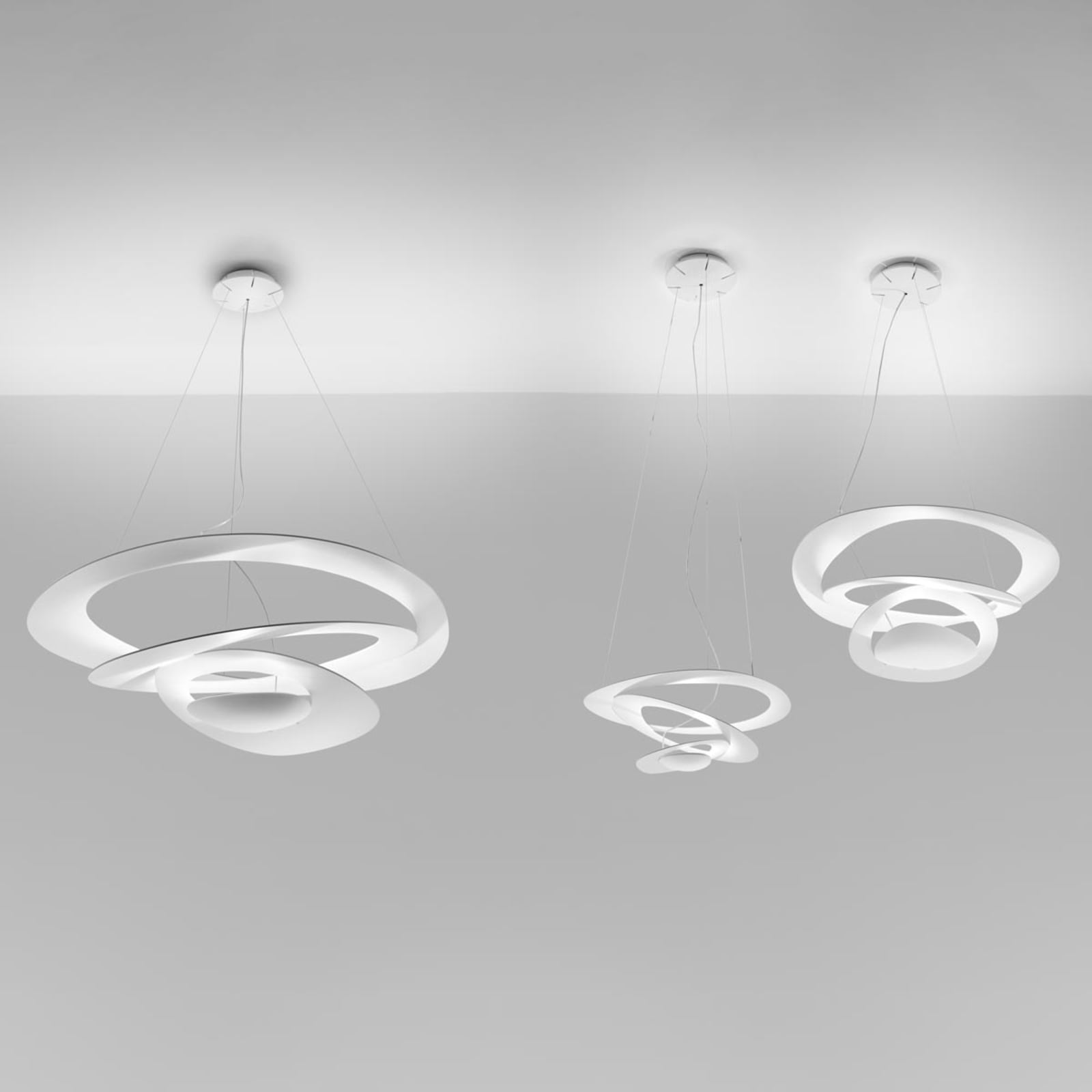 Pendellampe Pirce Micro LED dimbar hvit aluminium 27W bakside