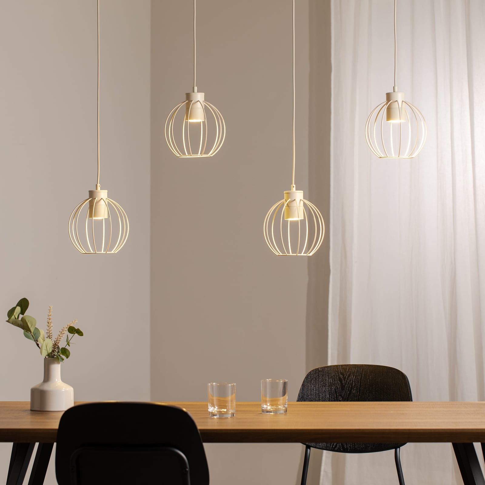 Pendellampe STARLIGHT kremhvit 4-lys 100 cm metall forfra
