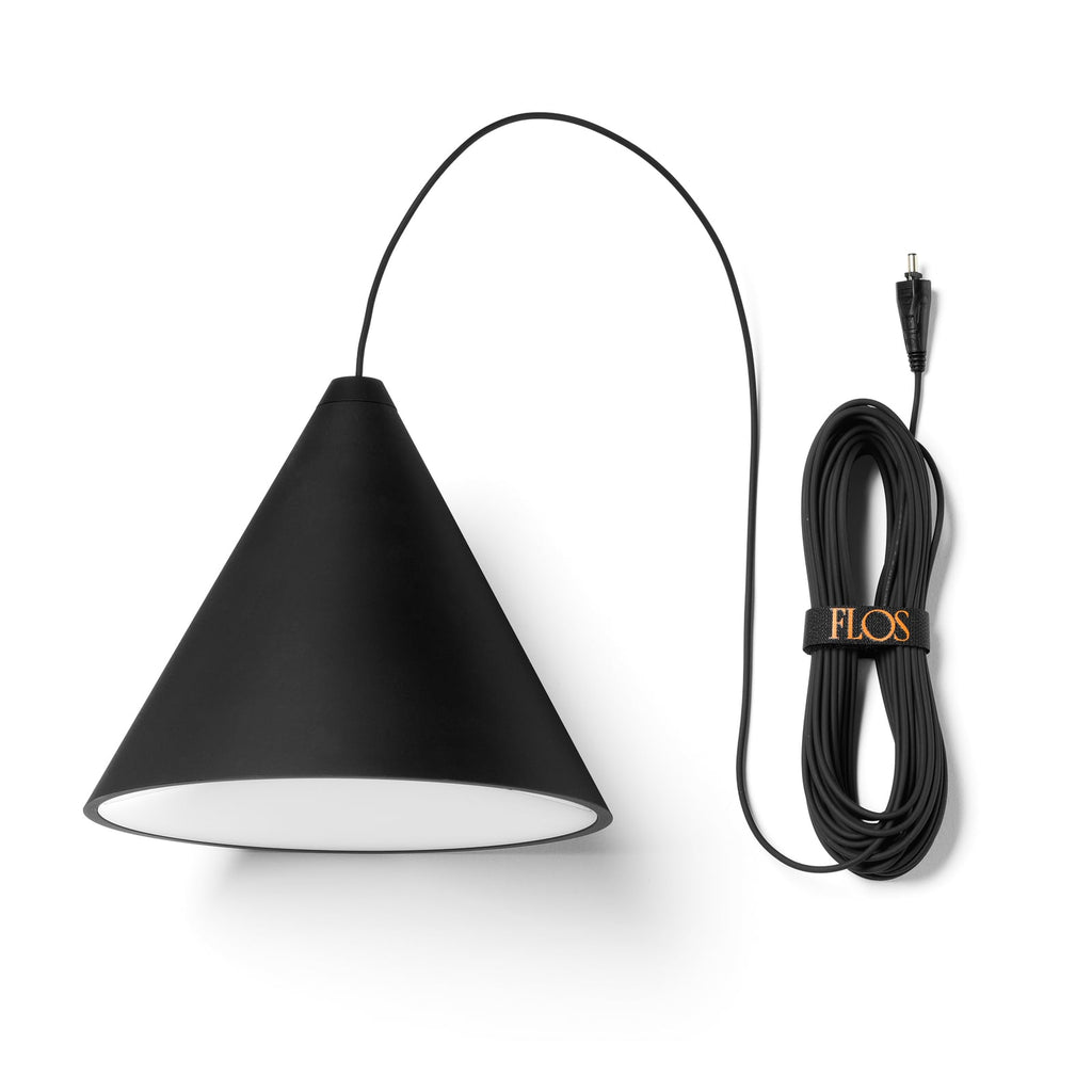 Pendellampe String Light dimbar 12m kabel kjegle Ø19 cm lys i mørkt rom