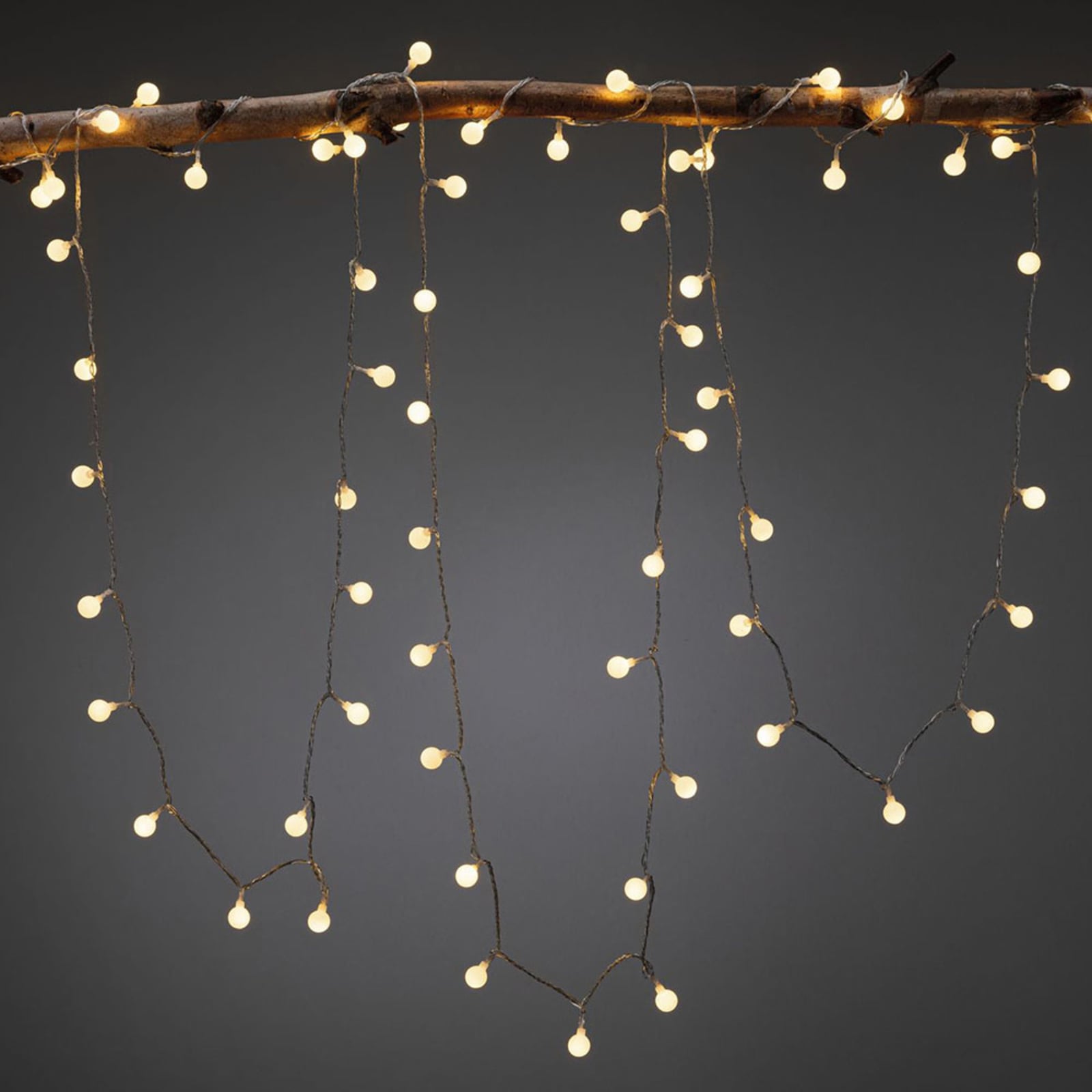 Detalj av Plug & Shine LED lyslenke mini 7,5 m varmhvit IP44 Paulmann