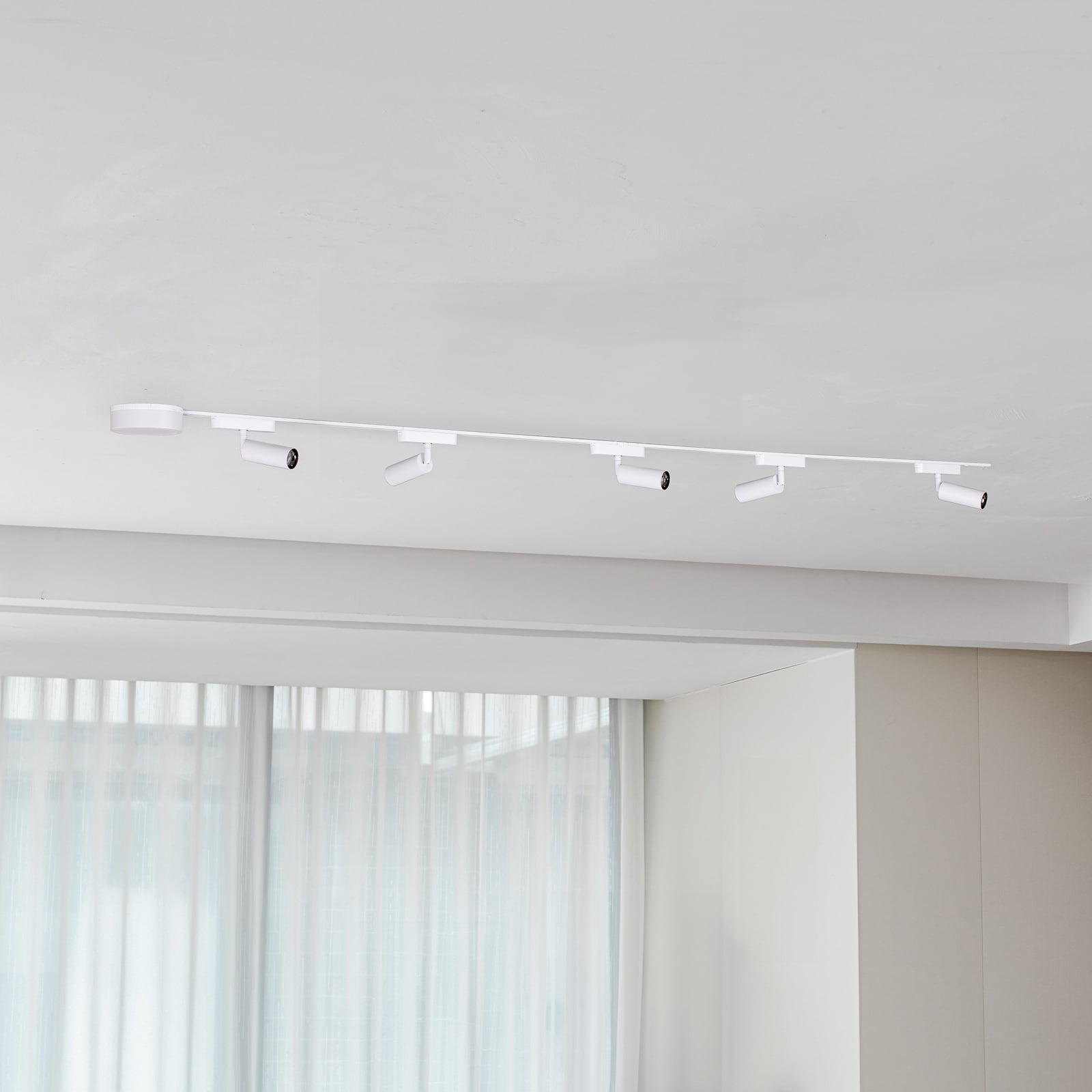 Skinnesystem Lumaro 48V 5 LED-spotter dimbar CCT hvit 206 cm bakside
