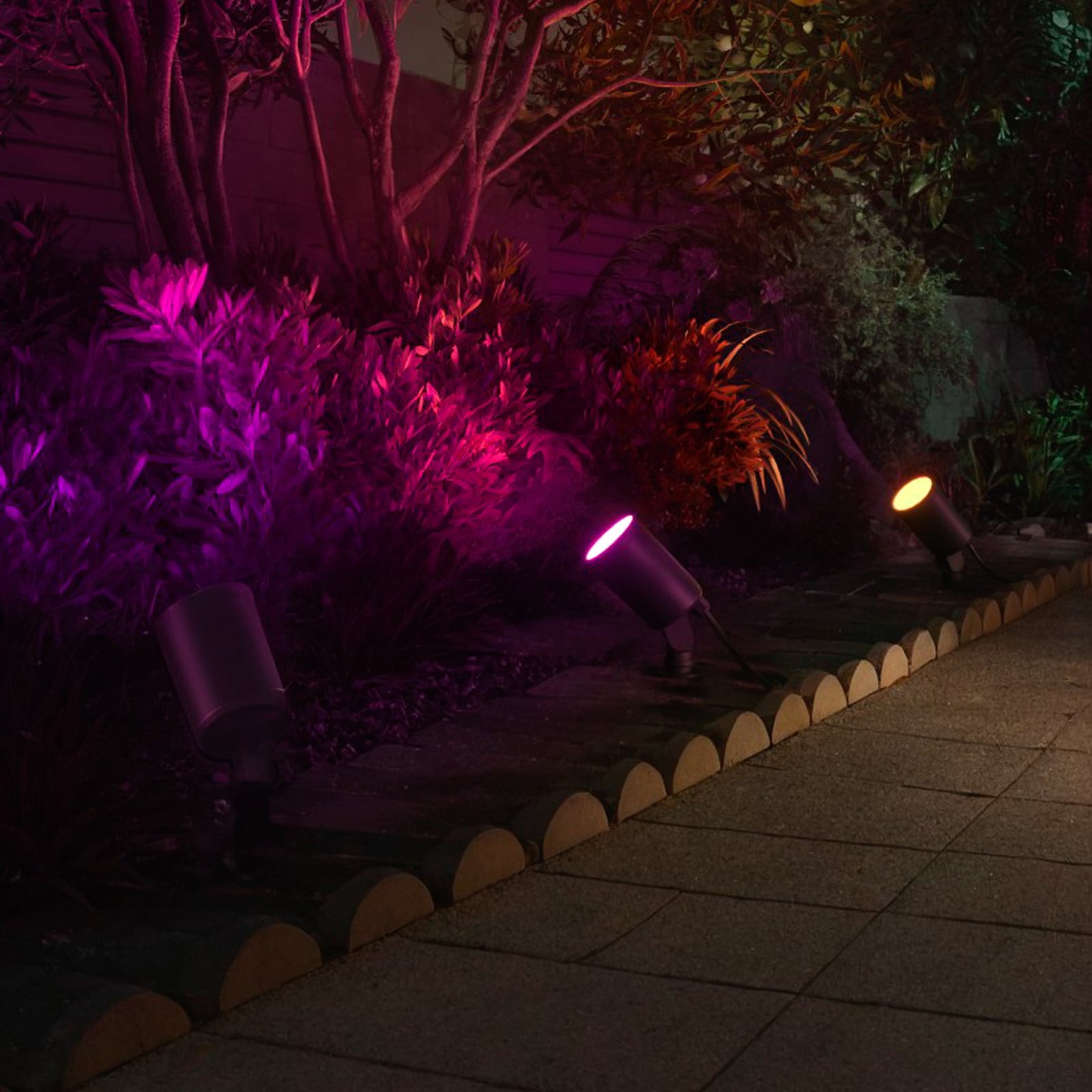 Smart LED hagespot med jordspyd svart dimbar RGBW IP65 - Hama bakside