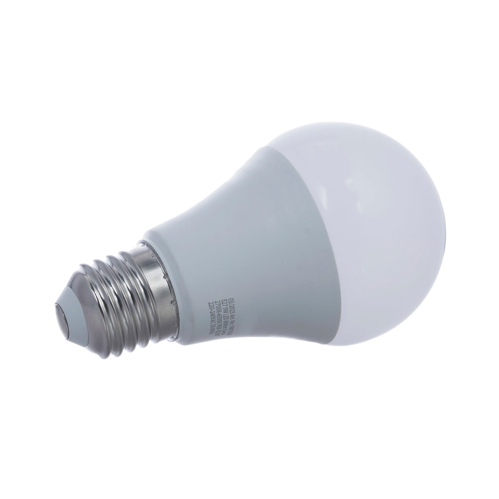 Smart LED-pære E27 9W RGBW CCT matt Zigbee Philips Hue - LUUMR montert i lampe