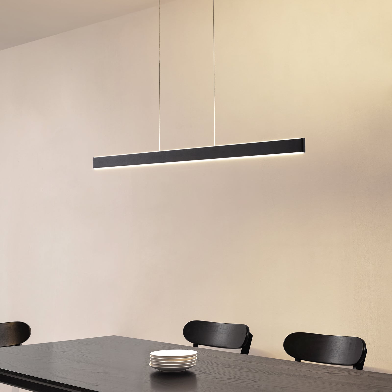 Smart LED pendellampe Mylosh dimbar CCT svart 110 cm bakside