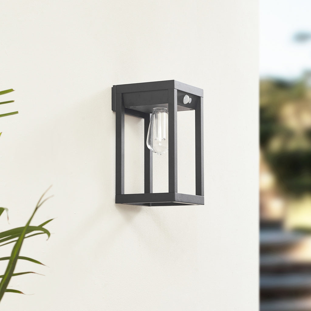 Smart LED solcellevegglampe Enea bakside og solarpanel