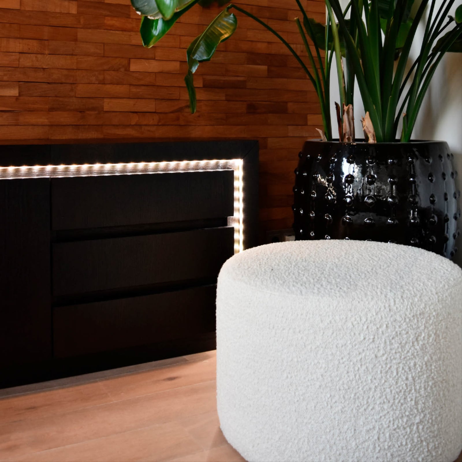 Smart LED-stripe RGBW dimbar 2m med fjernkontroll WiFi - Calex bakside