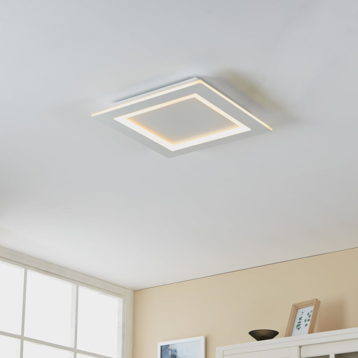 Smart LED-taklampe Padrogiano-Z 45x45 cm RGB CCT bakside