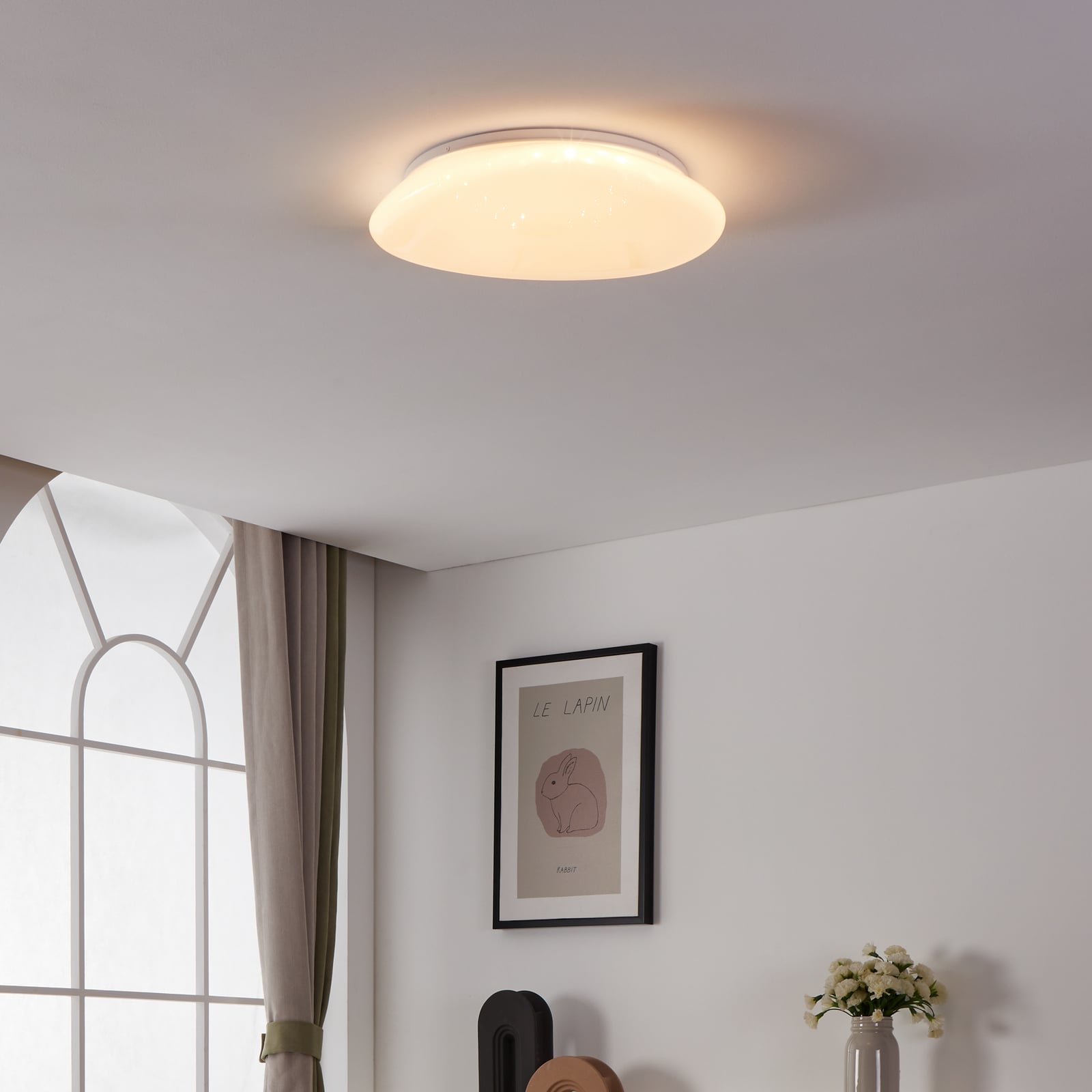 Smart LED-taklampe Sileras-Z bakside med monteringsdetaljer
