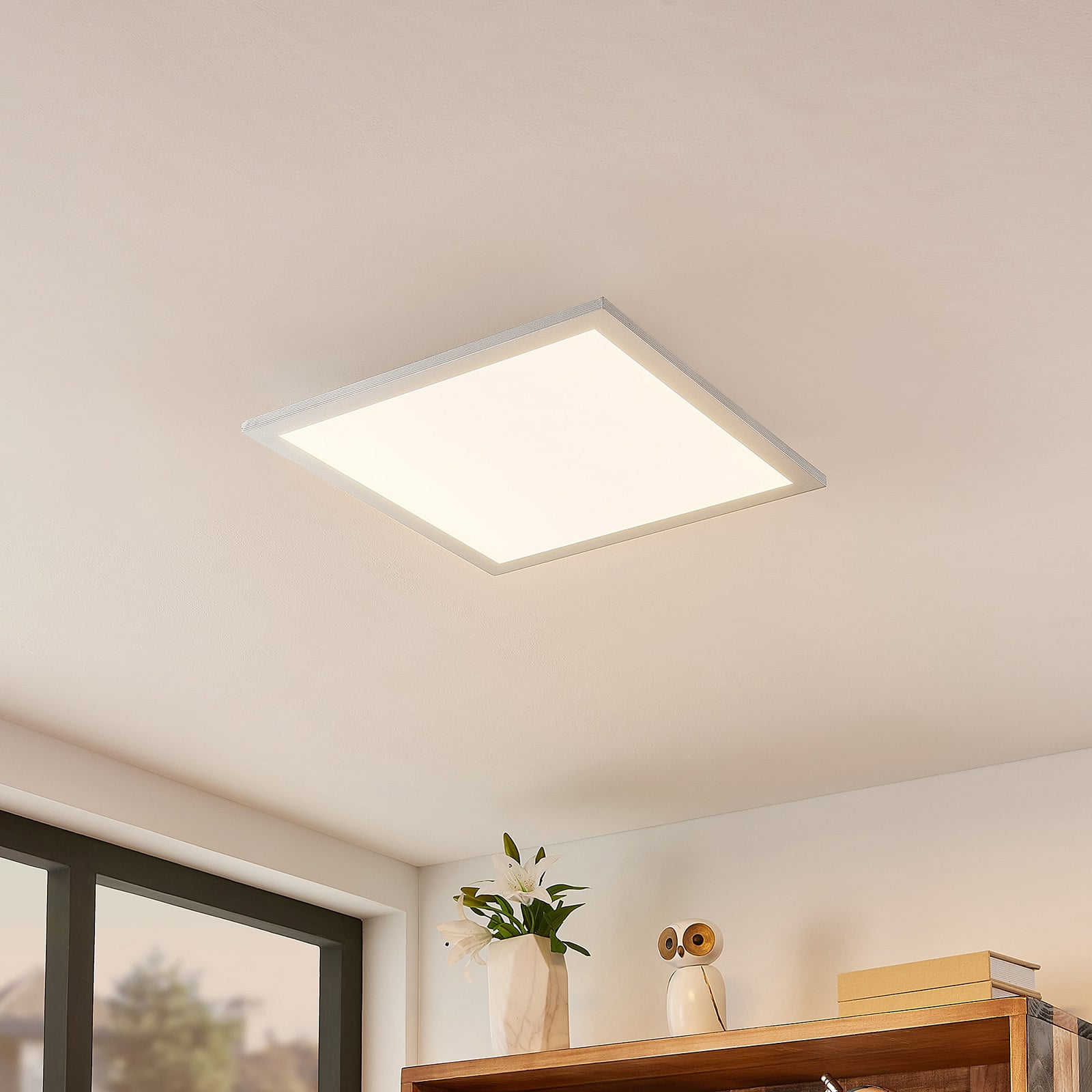 Smart LED takpanel Kjetil 40x40 cm dimbar RGB CCT sølv forfra