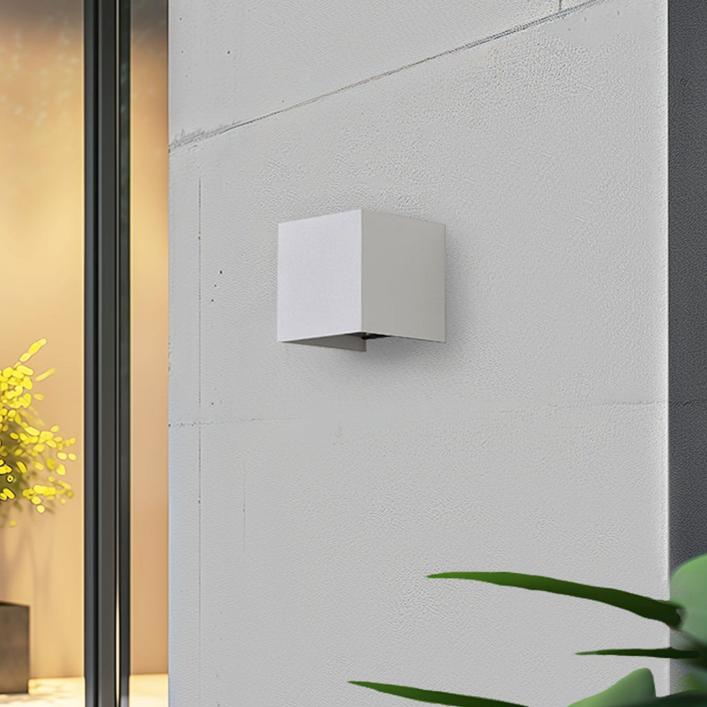 Smart LED utevegglampe Dara dimbar hvit CCT RGB IP54 bakside