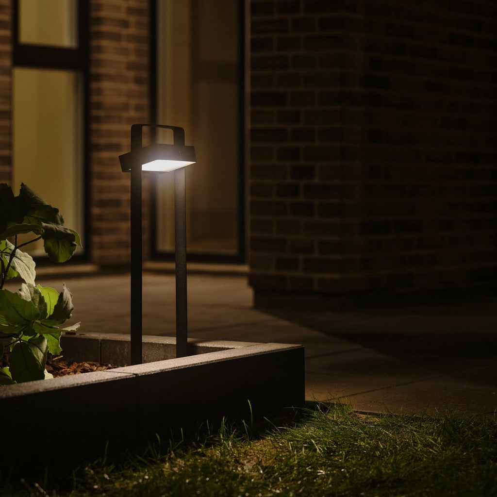 Solar LED sti-lampe Saulio svart aluminium bakside