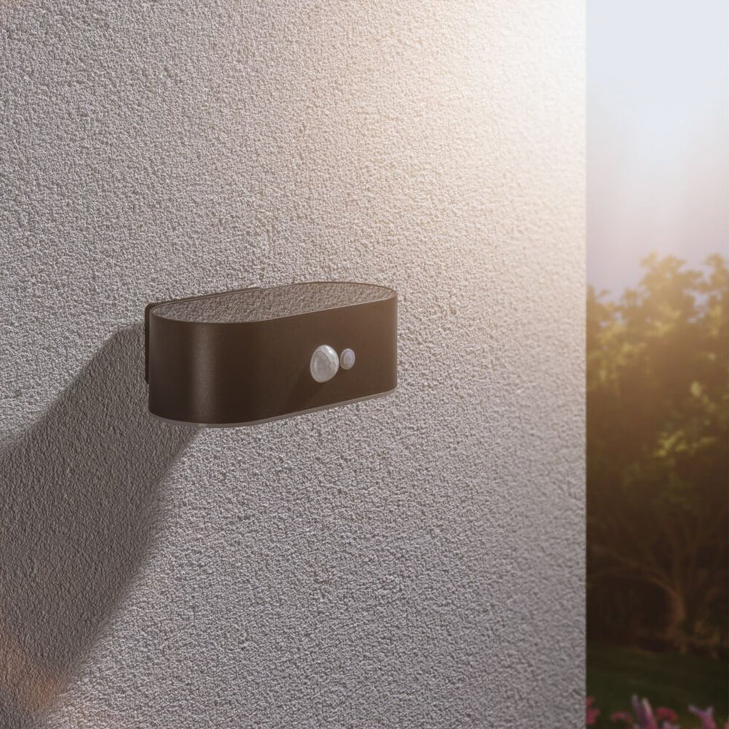 Detalj av Solcelle utevegglampe Adya med bevegelsessensor svart IP44