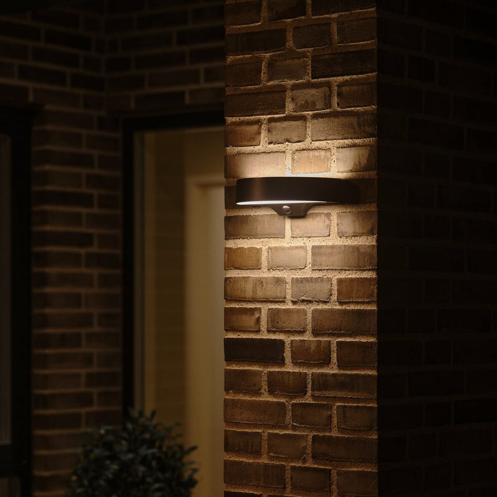 Detalj av bevegelsessensor på Solcelle utevegglampe Monay Round svart