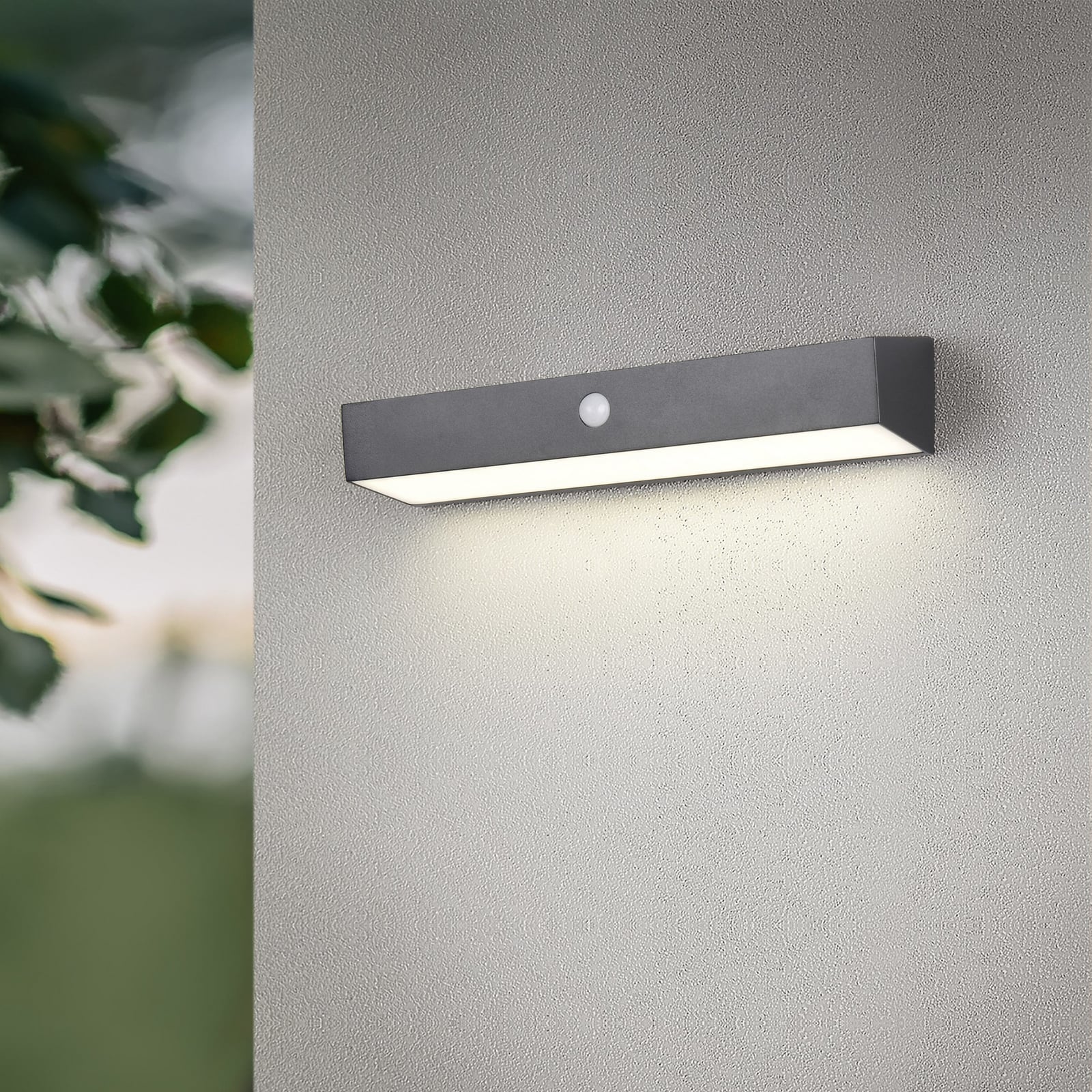 Solcelle utevegglampe Silves svart IP44 bakside
