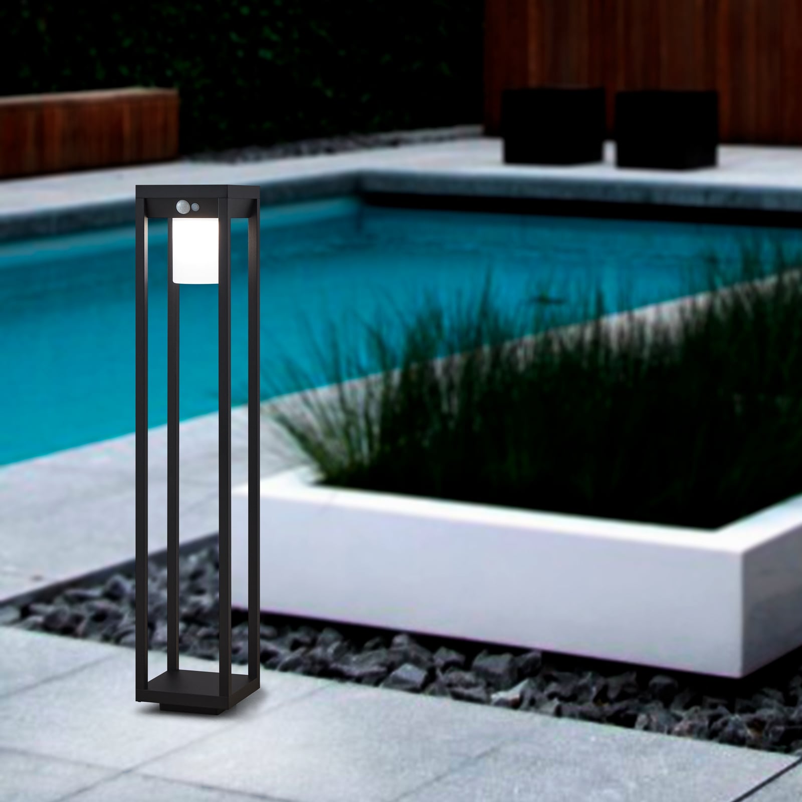 Solcelledrevet LED sti-lampe Martano med bevegelsessensor IP44 EGLO bakside