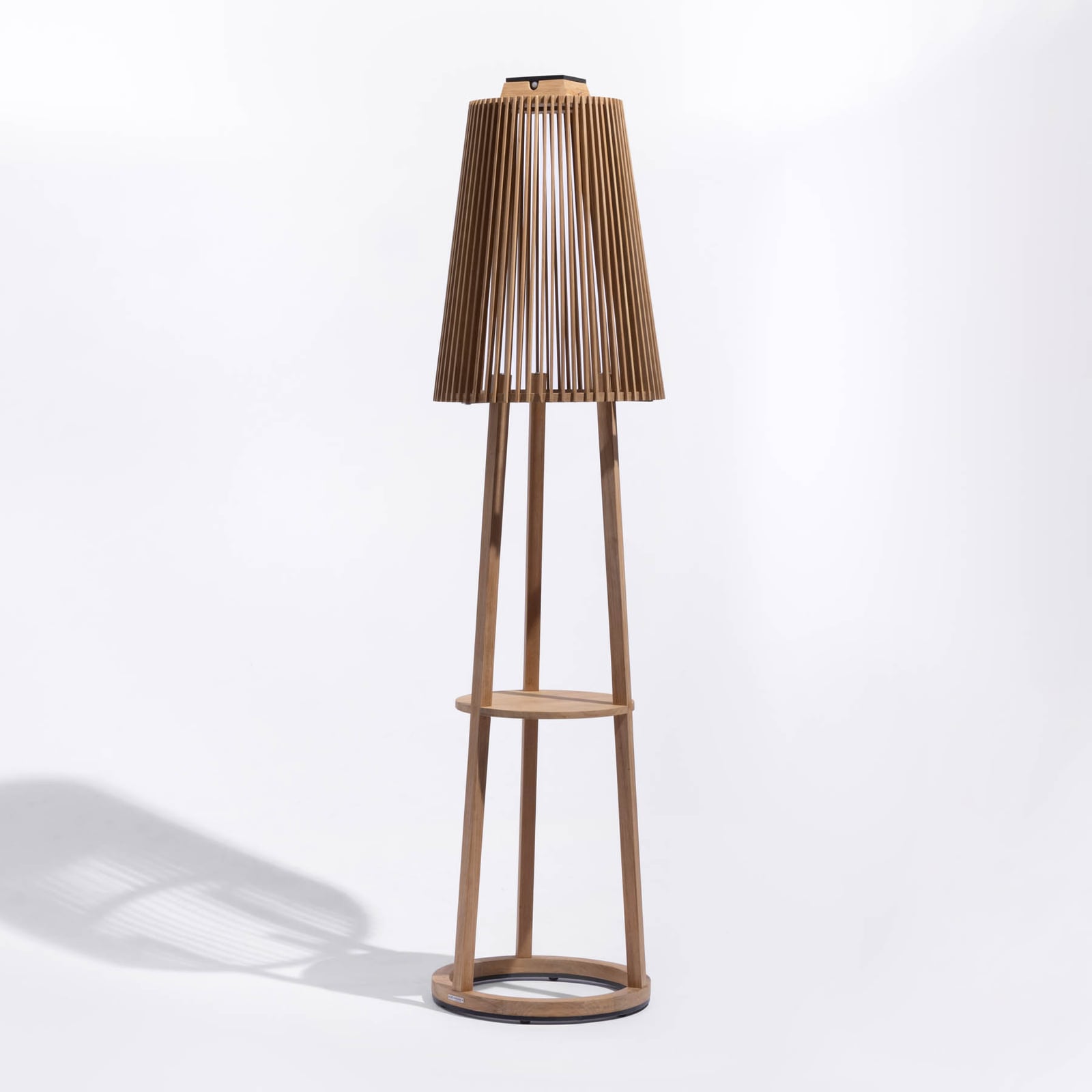 Solcellegulvlampe Tecka teak med bevegelsessensor IP55 - Les Jardins