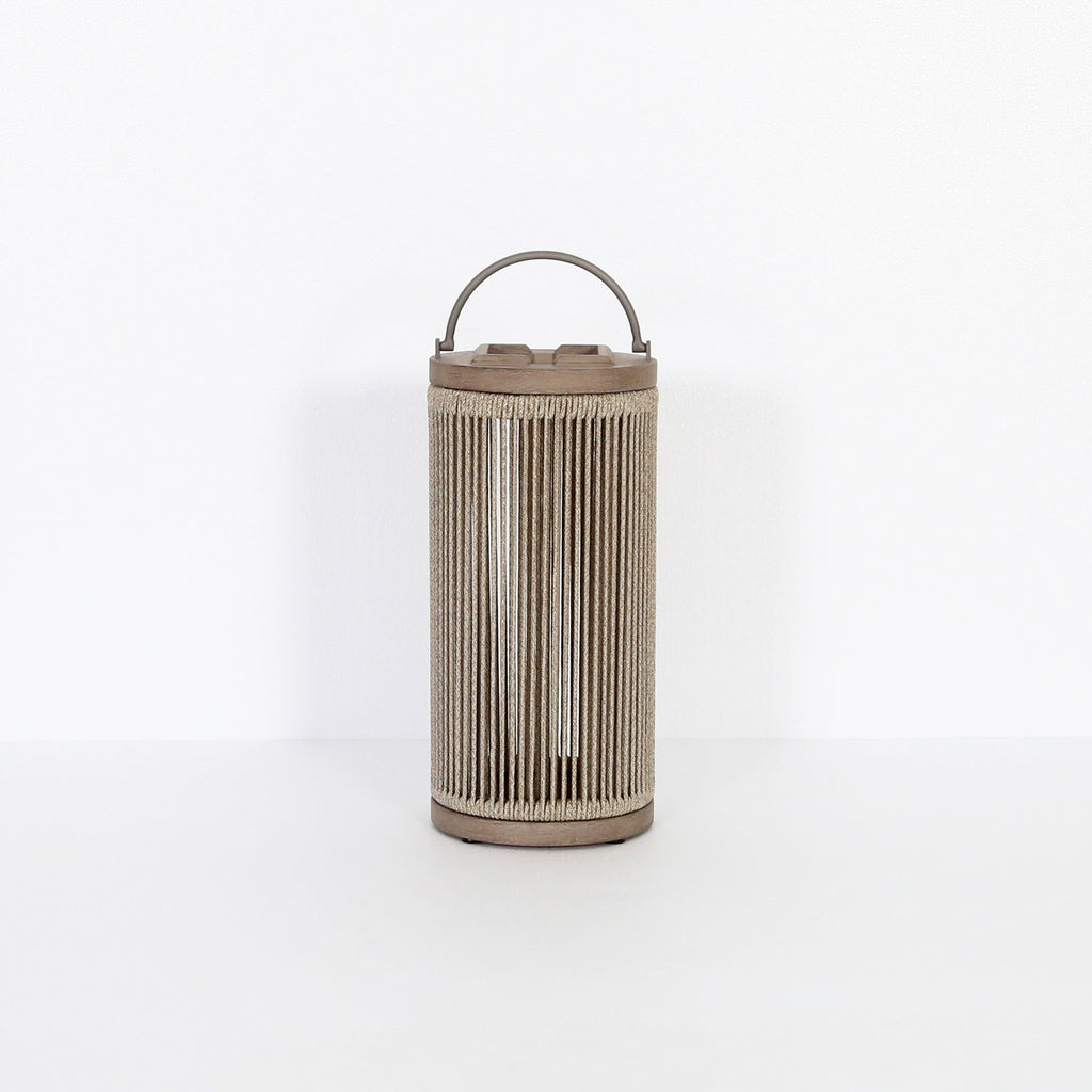 Solcellelampe LED Rop&Strip dimbar beige H40 cm montert utendørs
