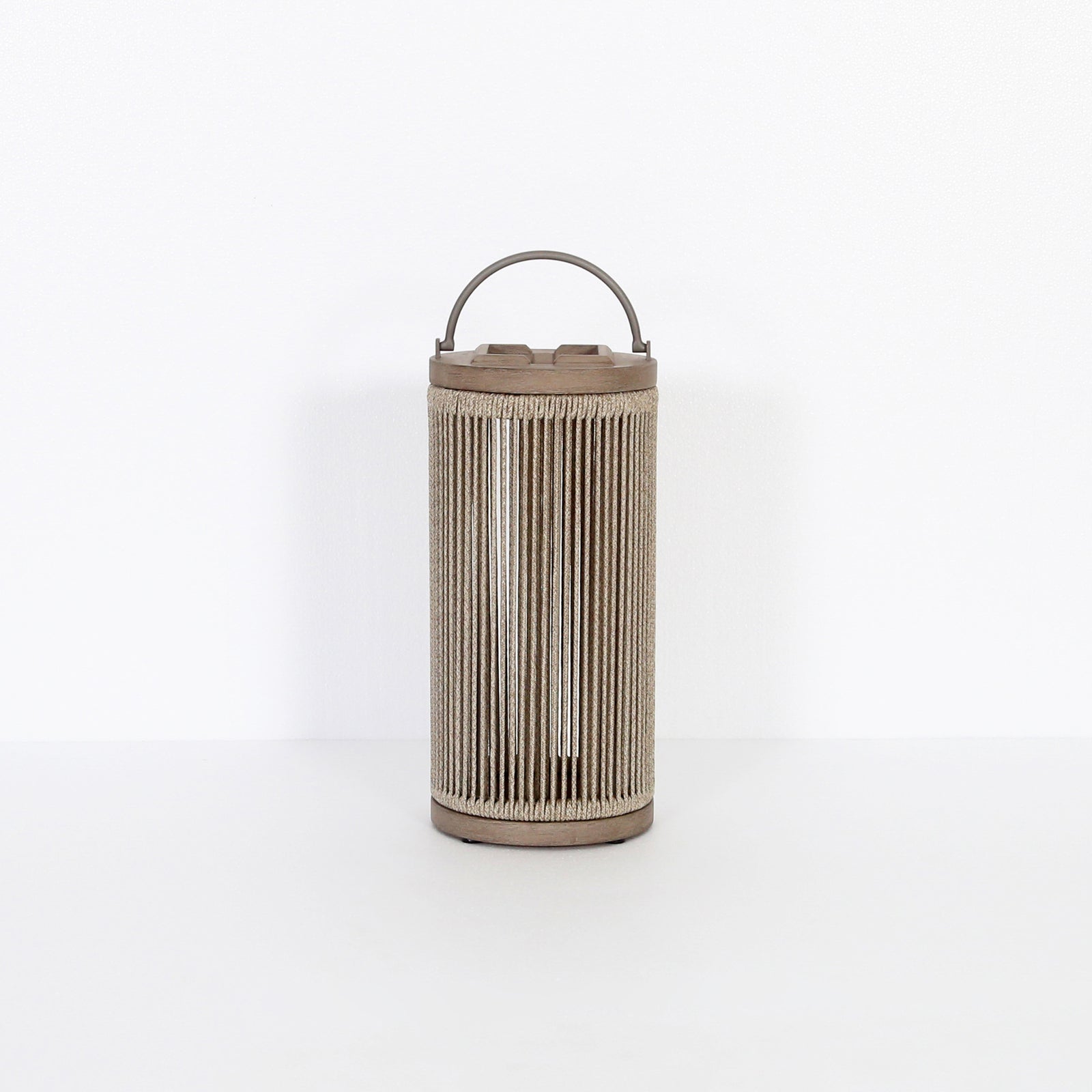 Solcellelampe LED Rop&Strip dimbar beige H40 cm montert utendørs