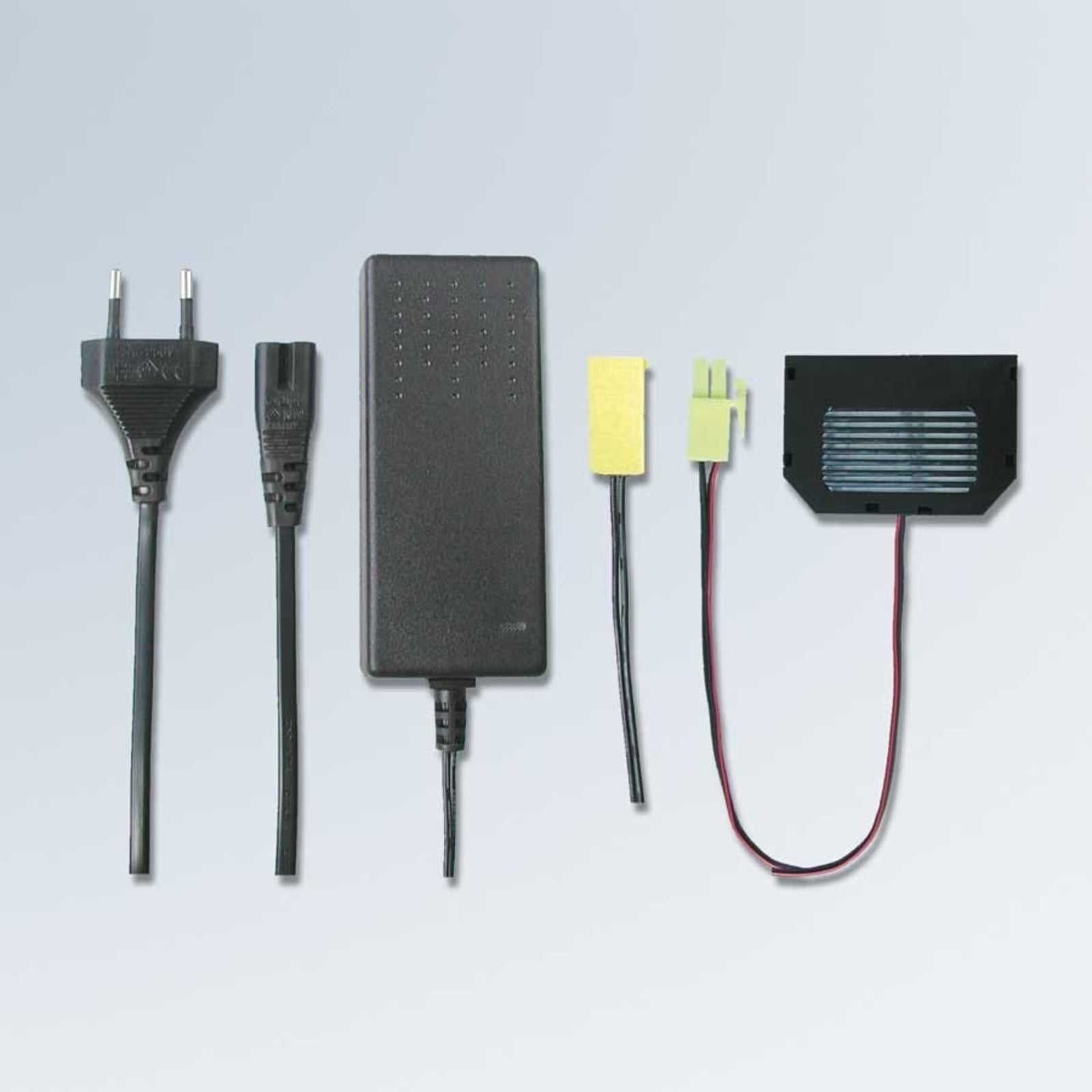 Strømforsyning for LED-lamper 12V DC 30VA med eurostøpsel Evotec forfra