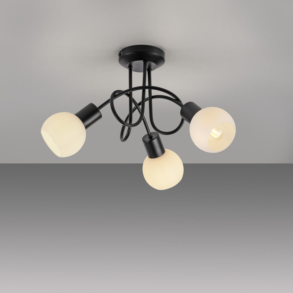 Taklampe Loki 3-lys svart jern glass montert i rom