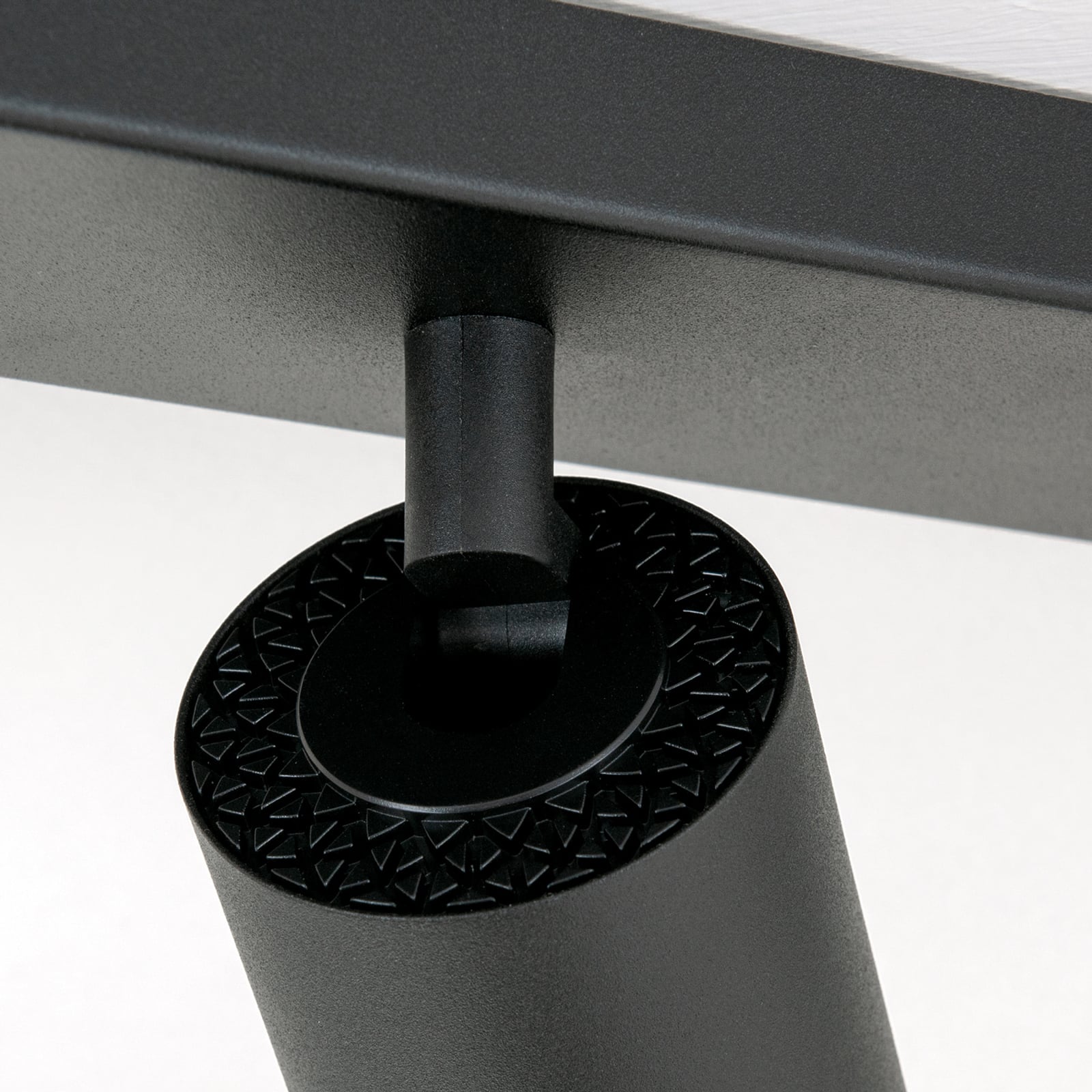 Takspot Sean 6-lys svart GU10 svingbar 130 cm - sideprofil