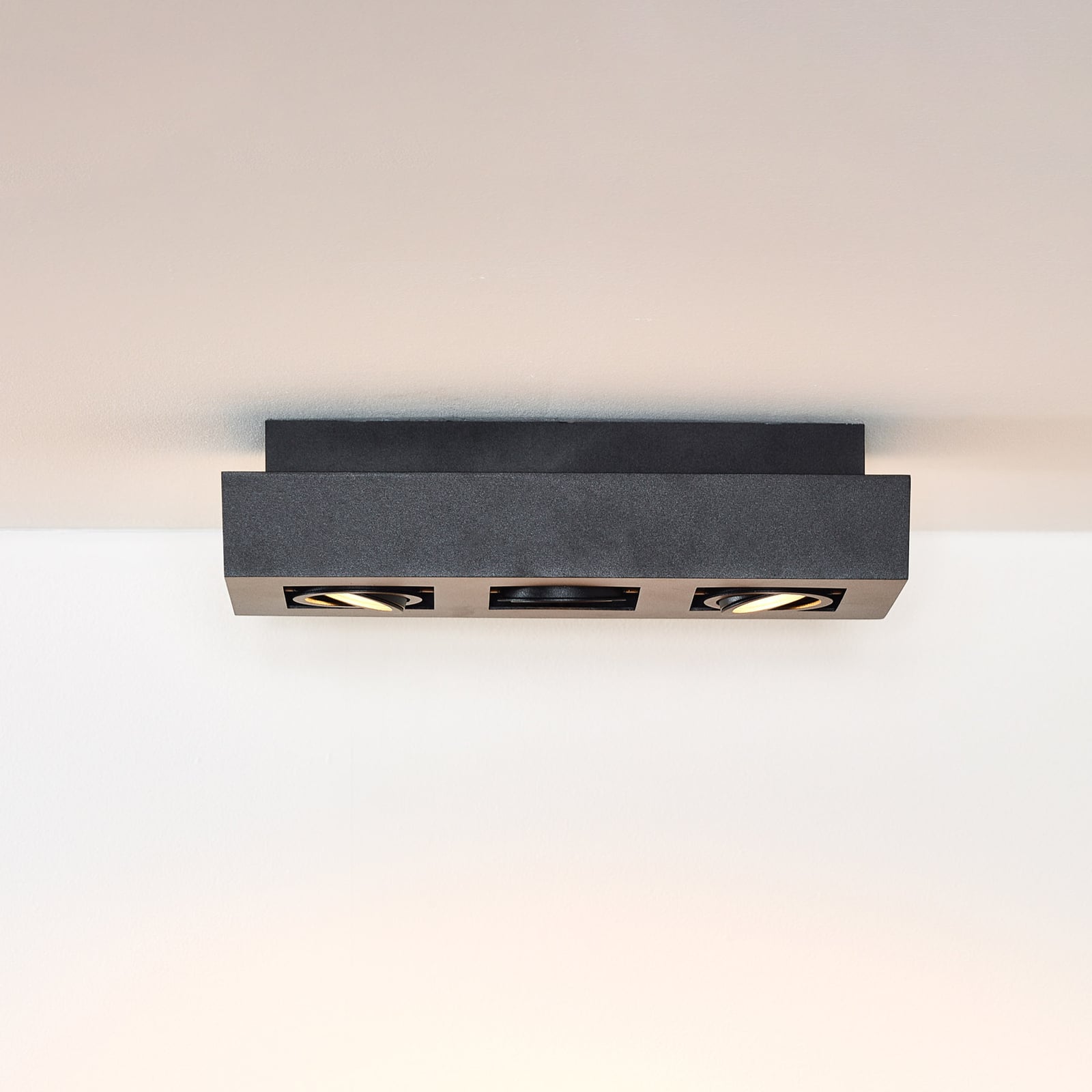 Takspot Xirax 3-lys dimbar dim-to-warm svart aluminium forfra